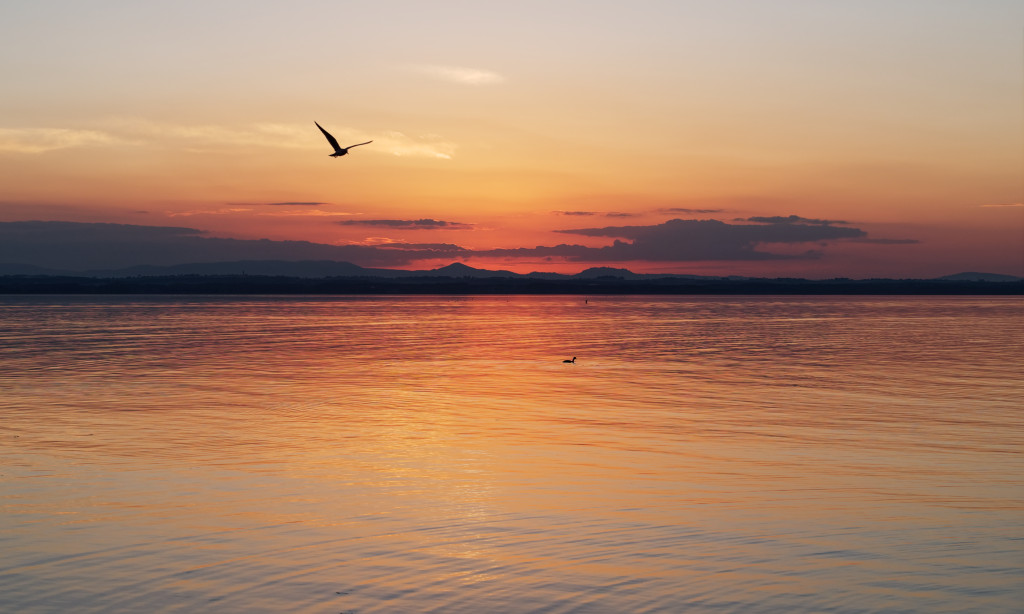 Lago Trasimeno al tramonto