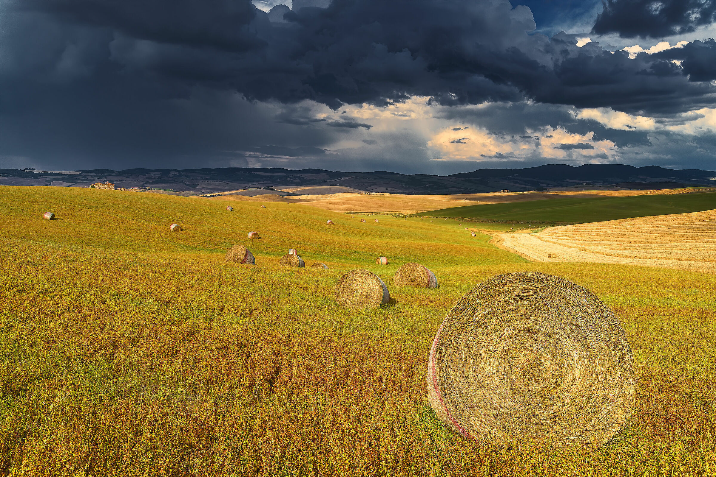 Campagna prima del temporale II