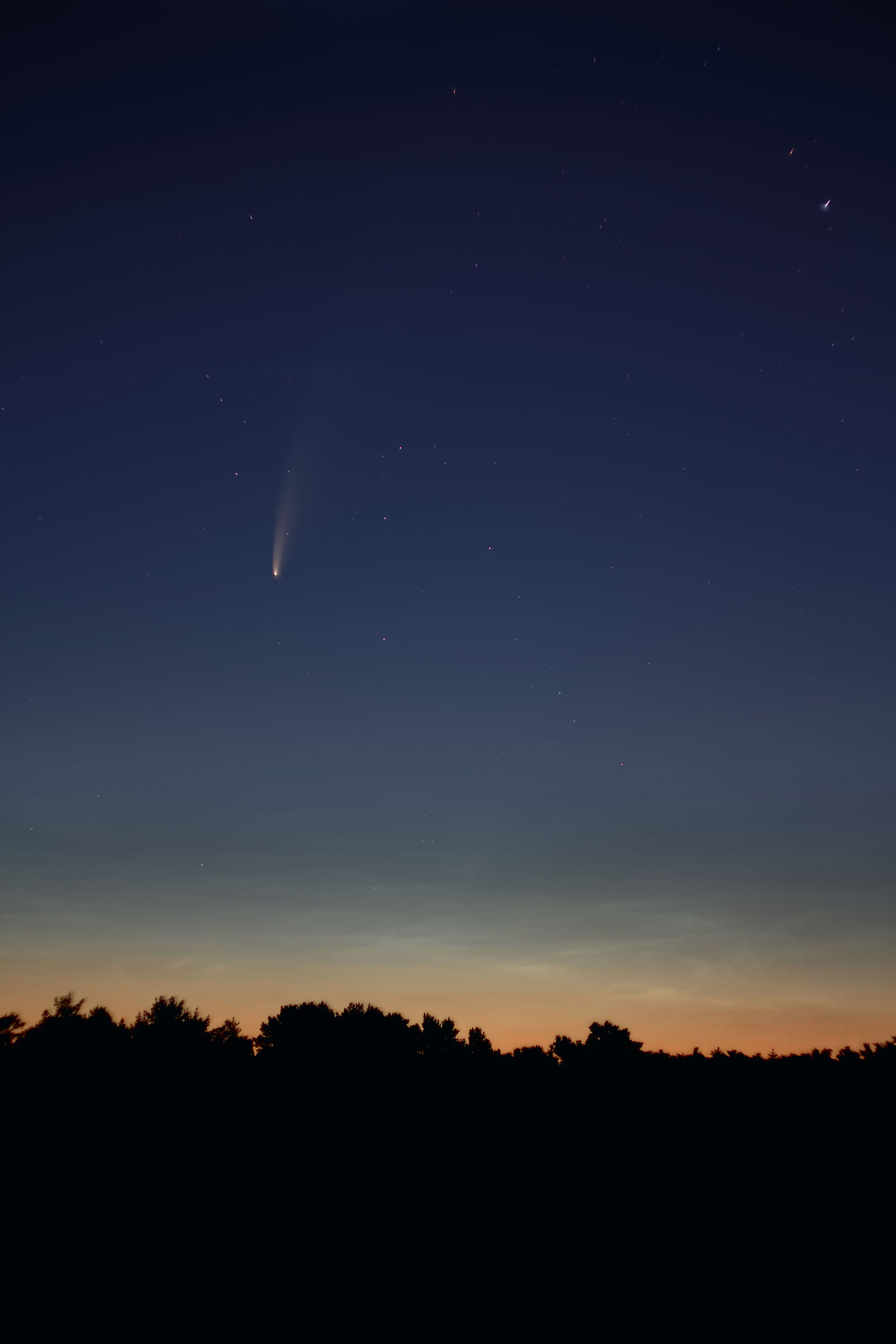 C/2020 F3 Neowise before dawn