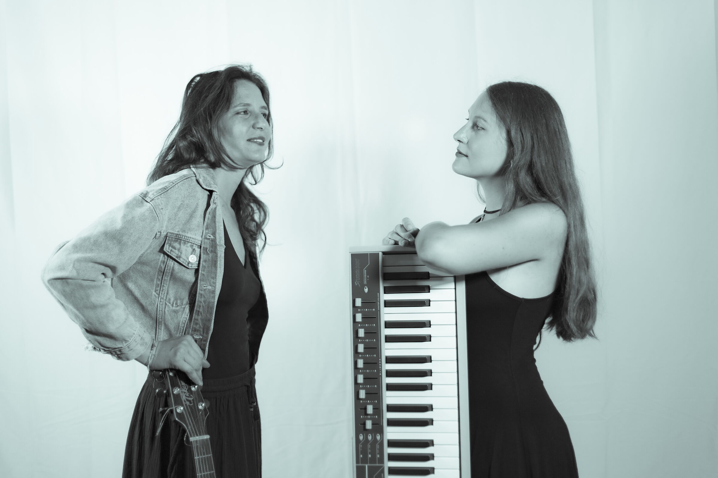 Sara and Giulia5