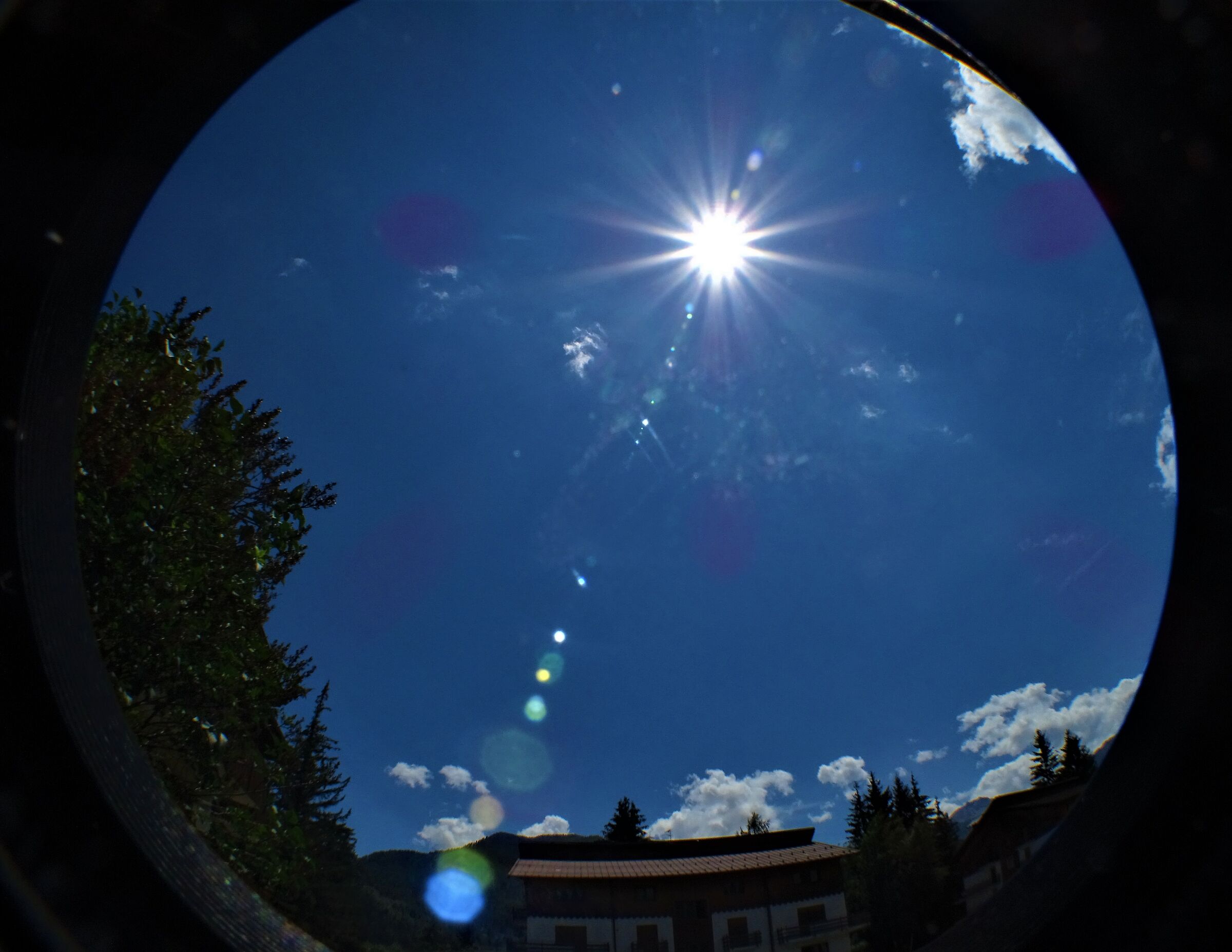 sun inside an oblo.'