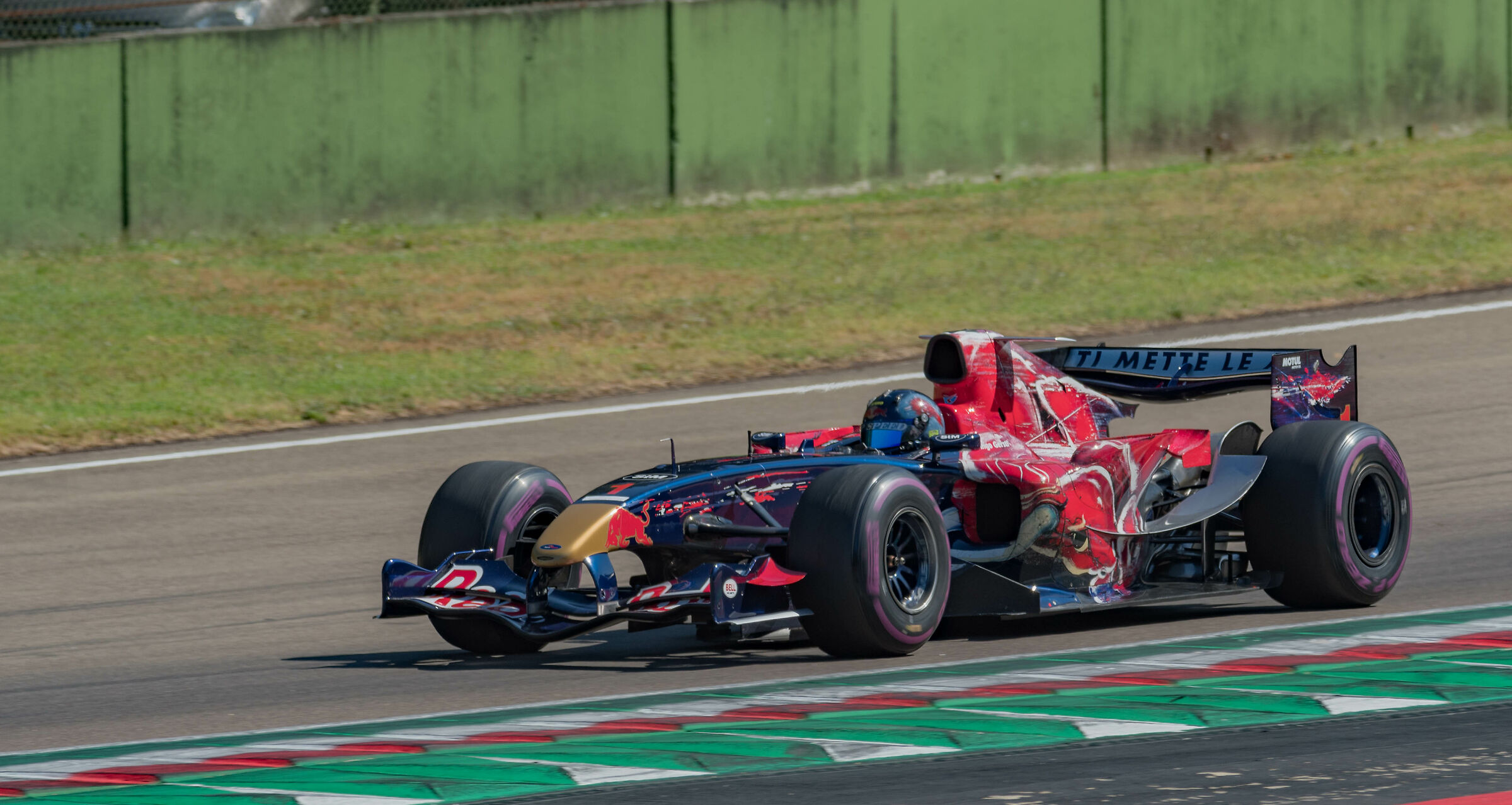 The wings of Redbul!