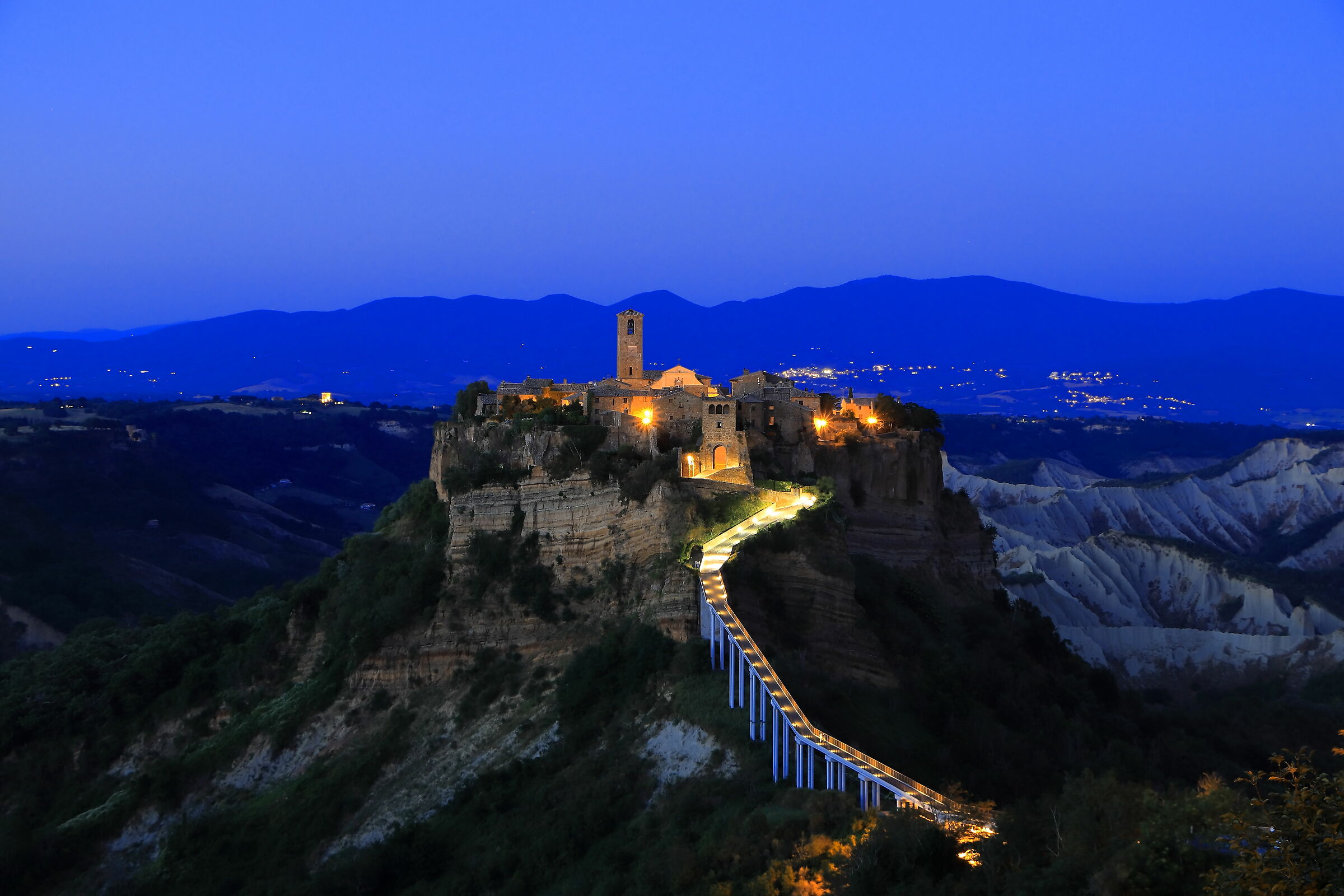 Civita. Ora blu