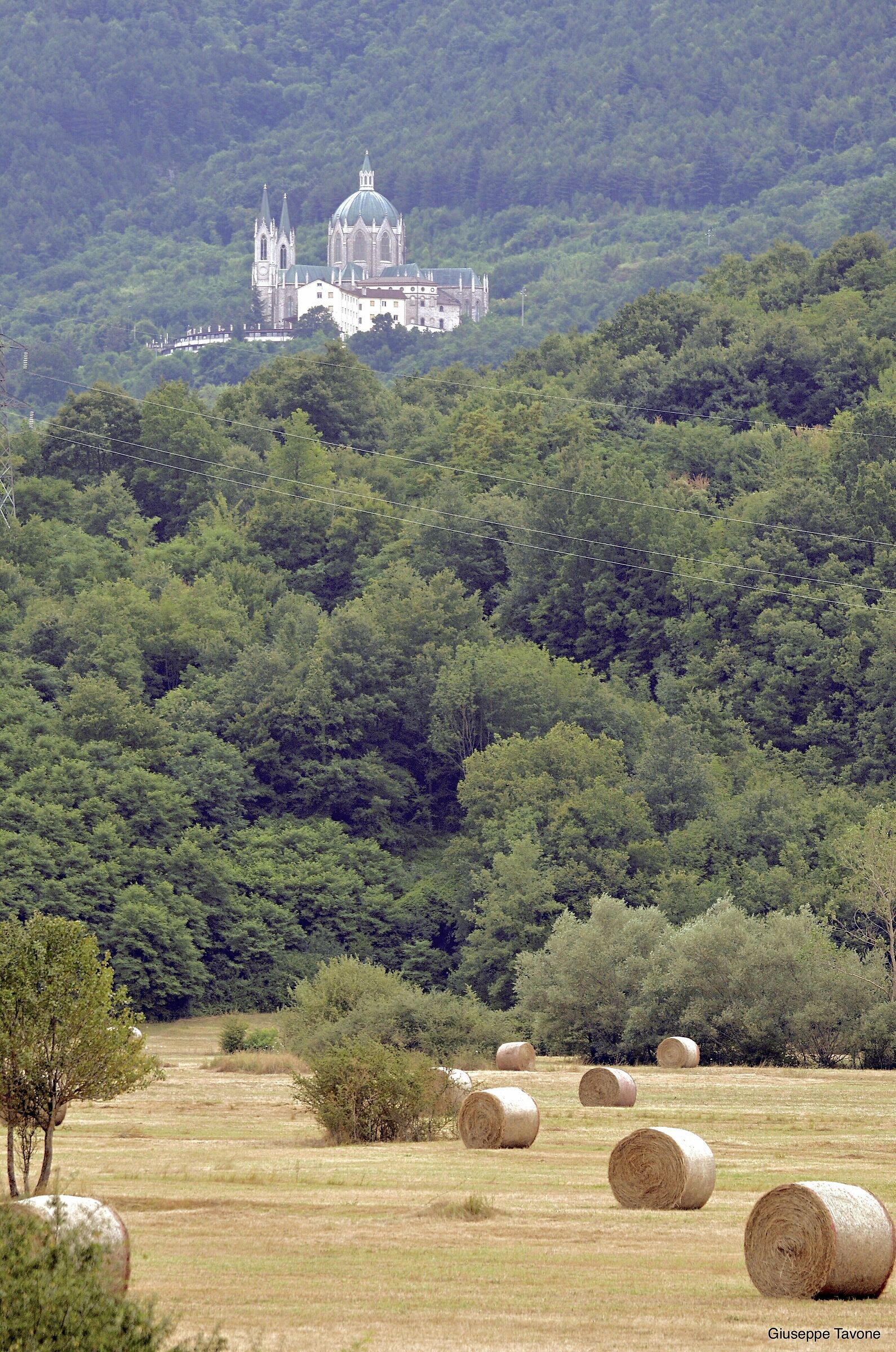 Chiesa di Castelpetroso  ( is ) Molise