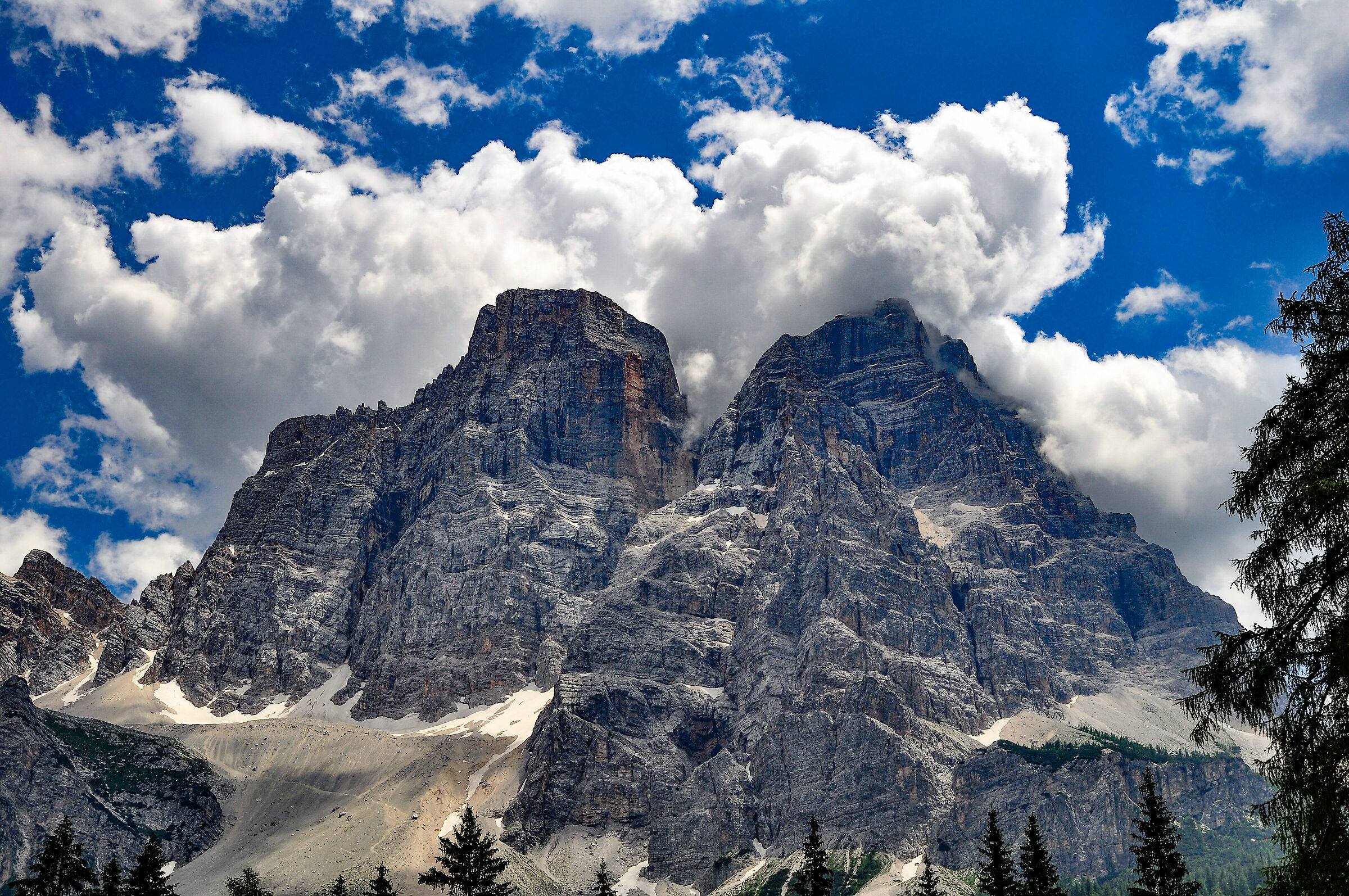 El caregon del padre eterno