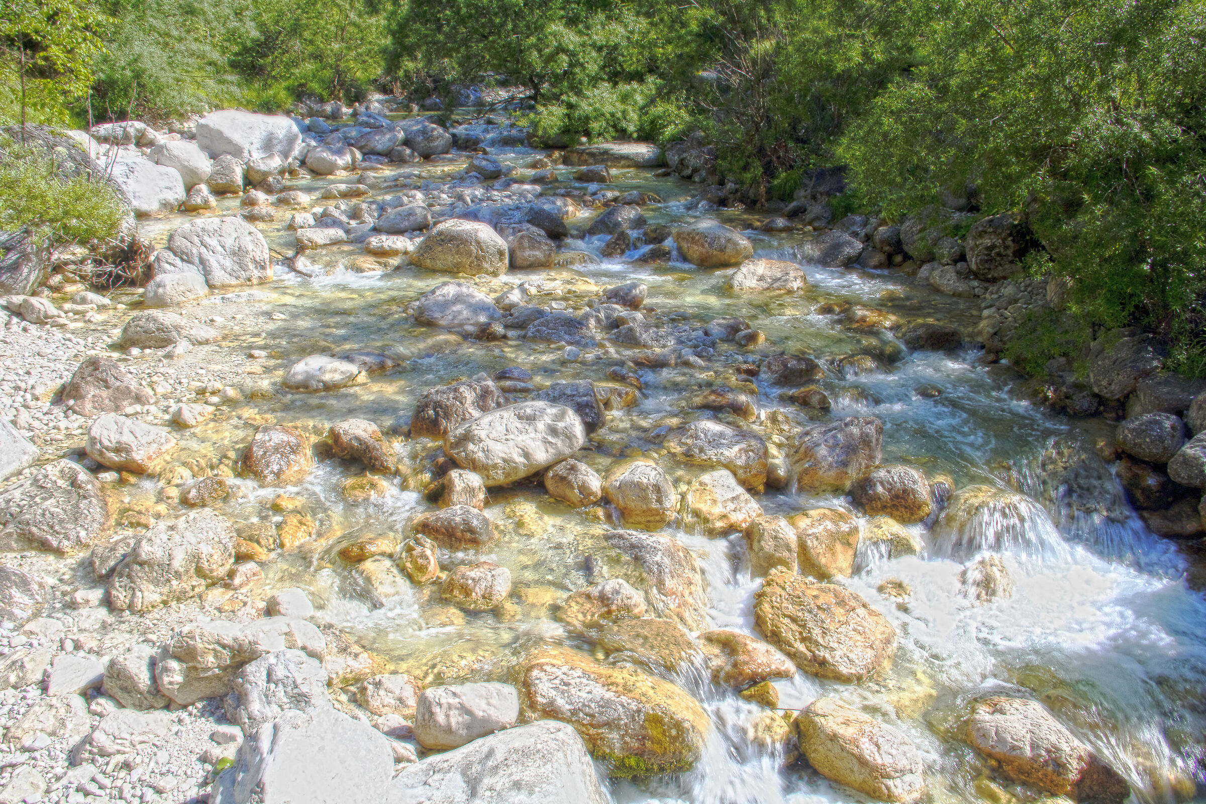 Torrente Caorame Val Canzoi