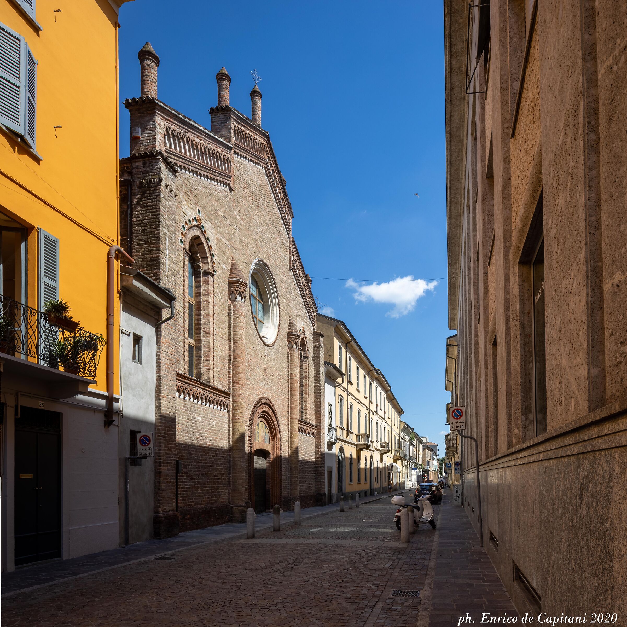 La facciata di Sant'Agnese