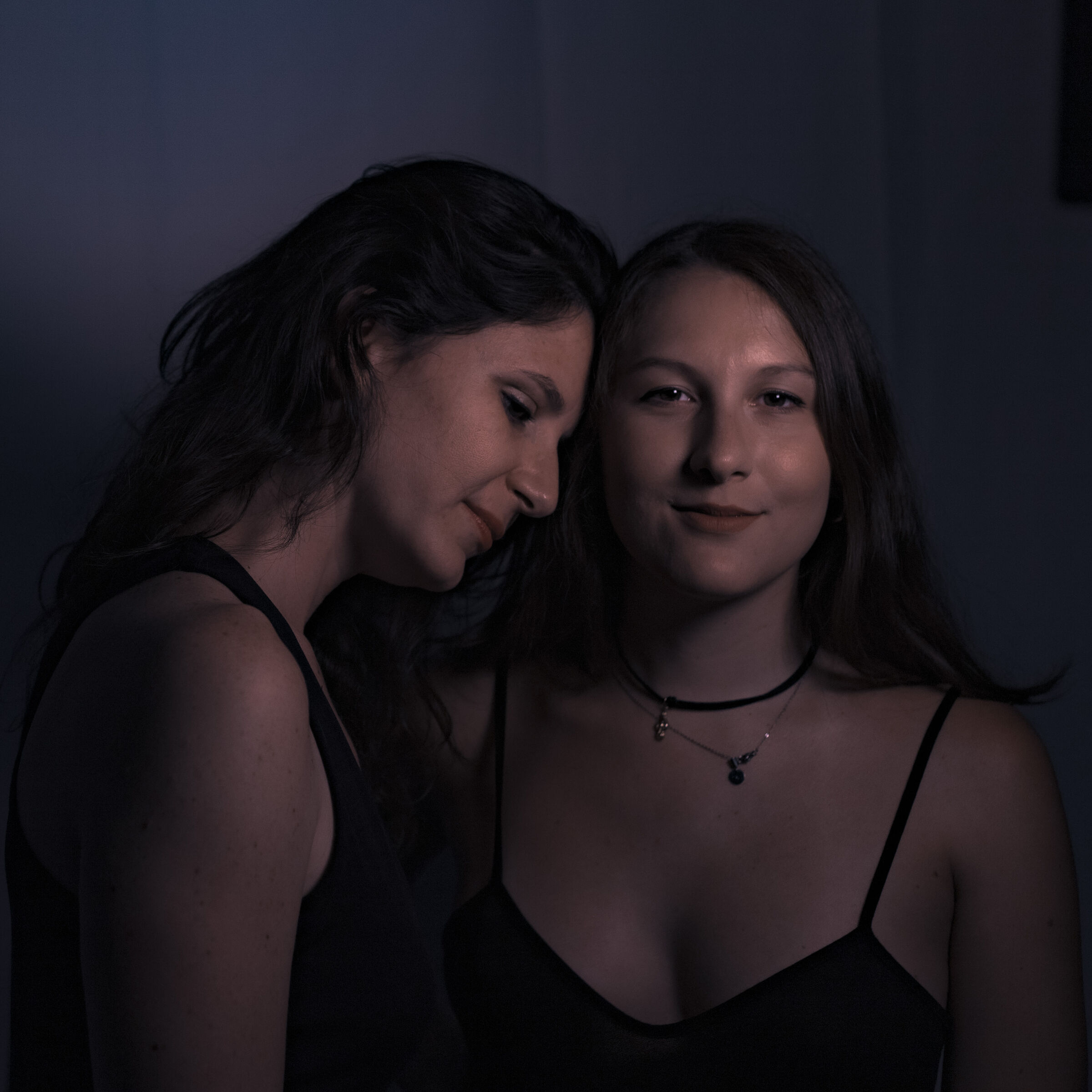 Sara and Giulia13