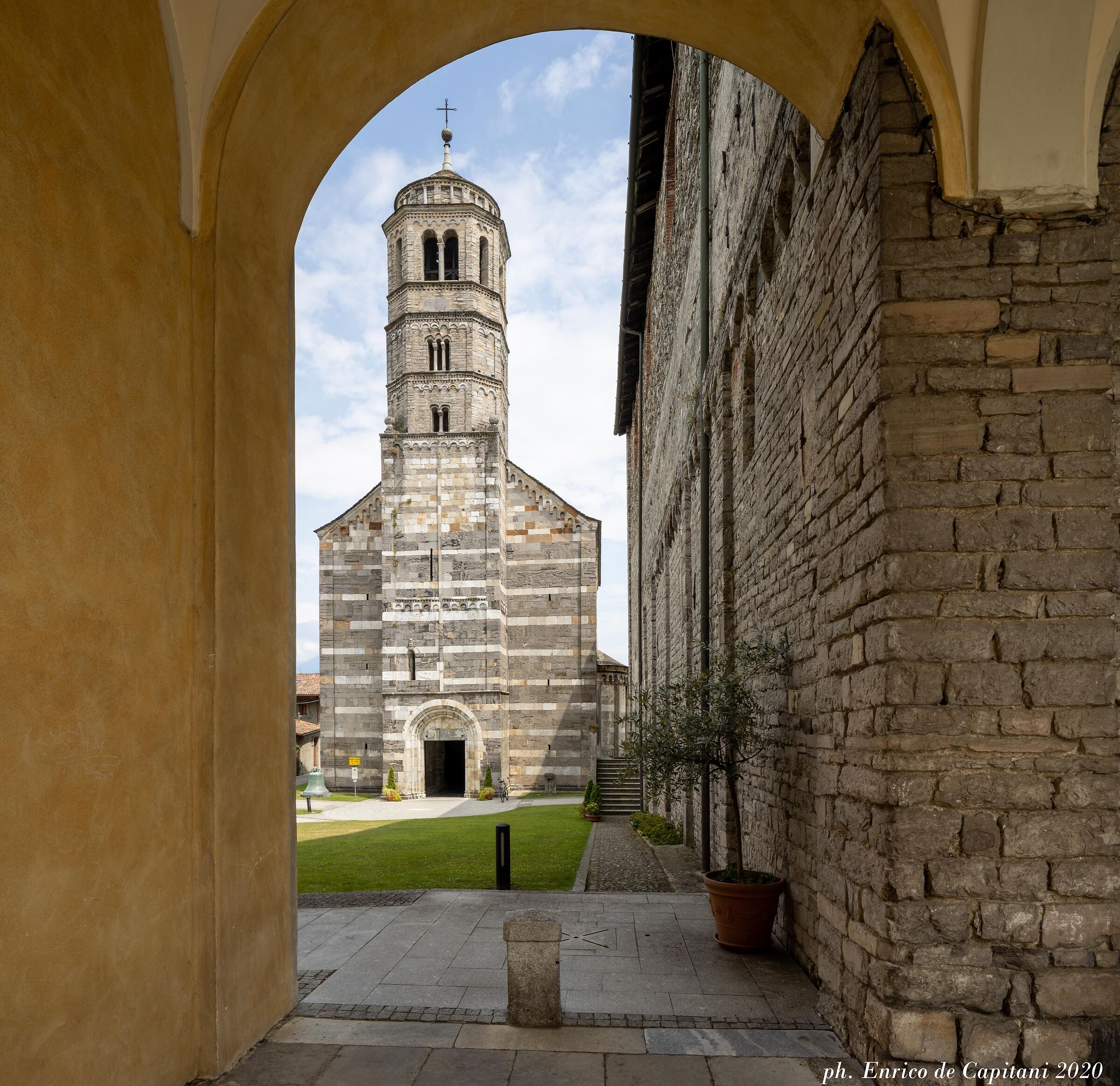 S. Maria del Tiglio a Gravedona