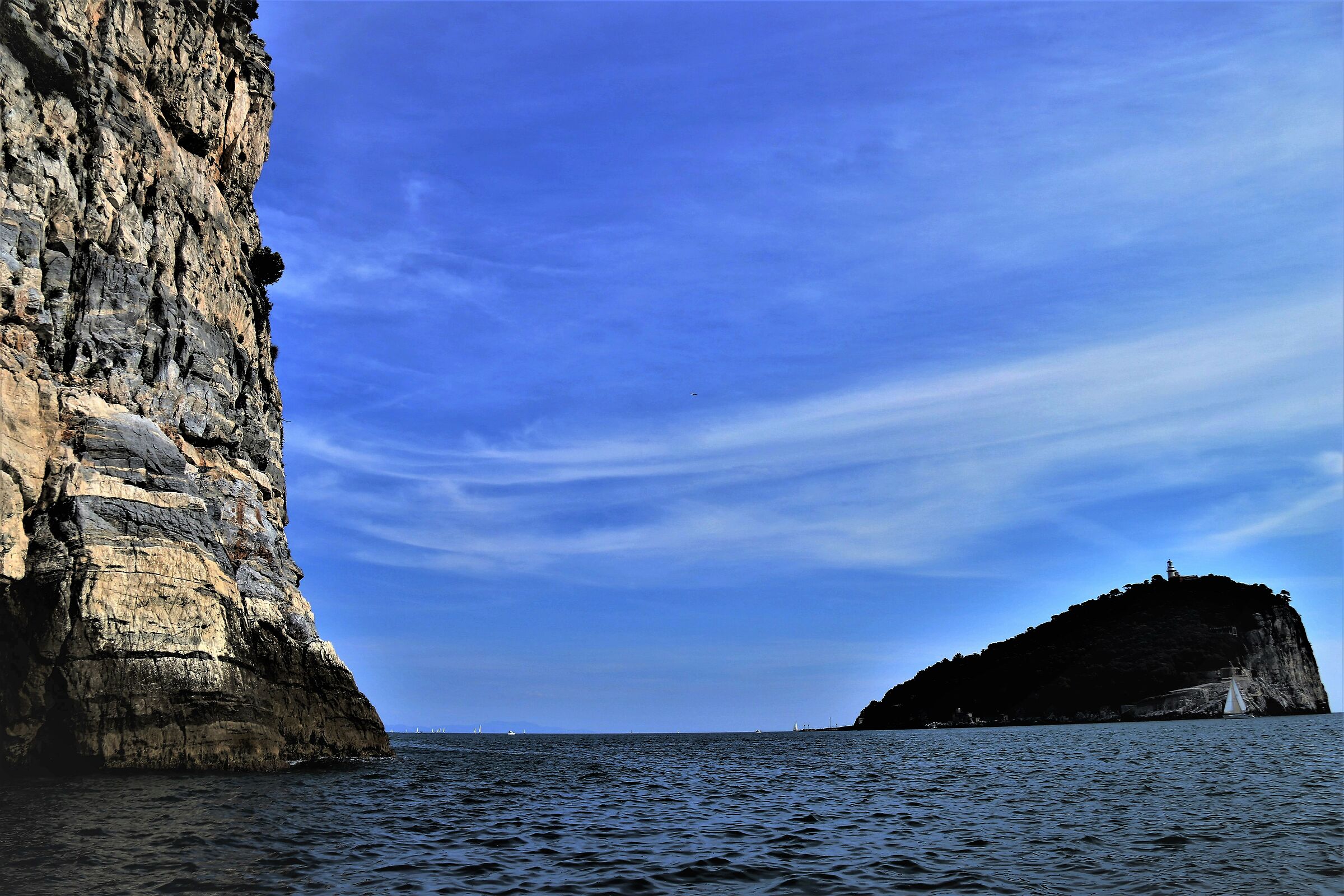 "Tutta a dritta verso l'isola del Tino"