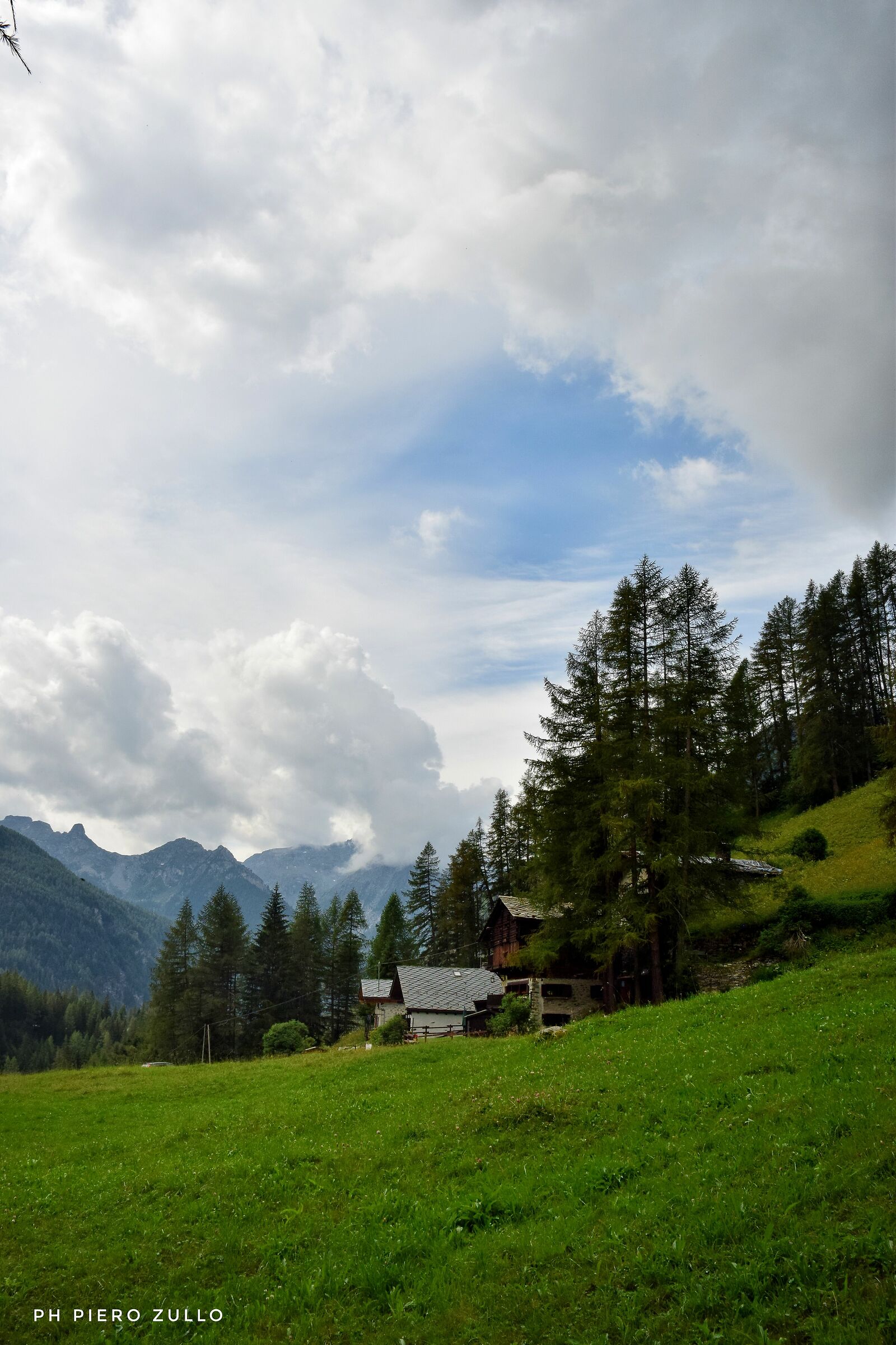 Frachey and Saint-Jacques, small villages among the green