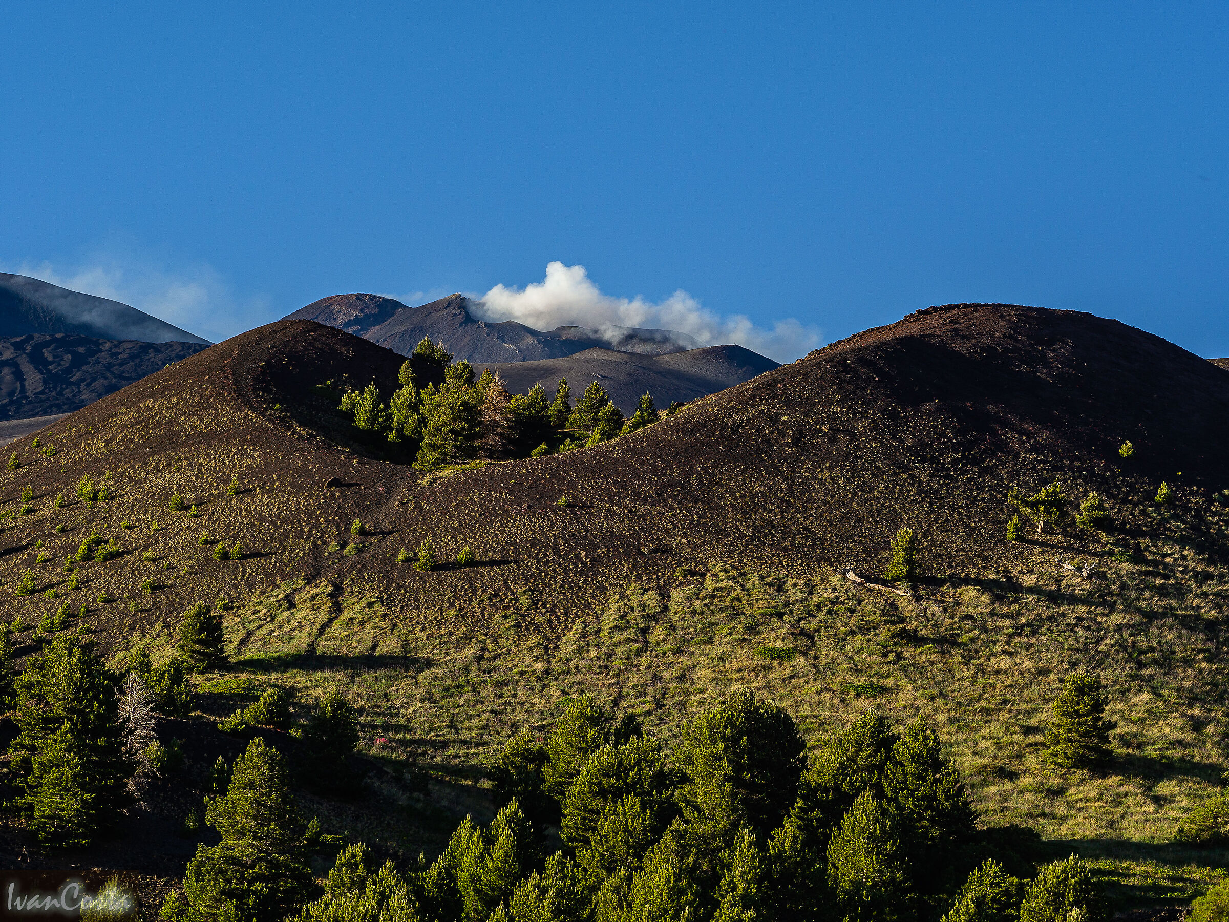 Cratere Spento e Cratere Fumante