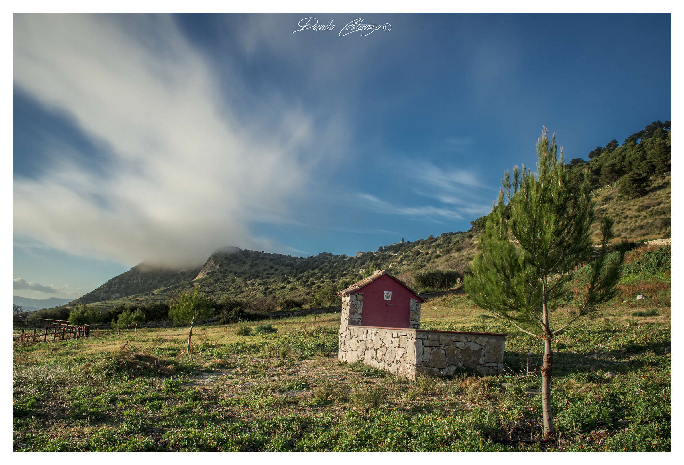 Ai piedi del monte Judica