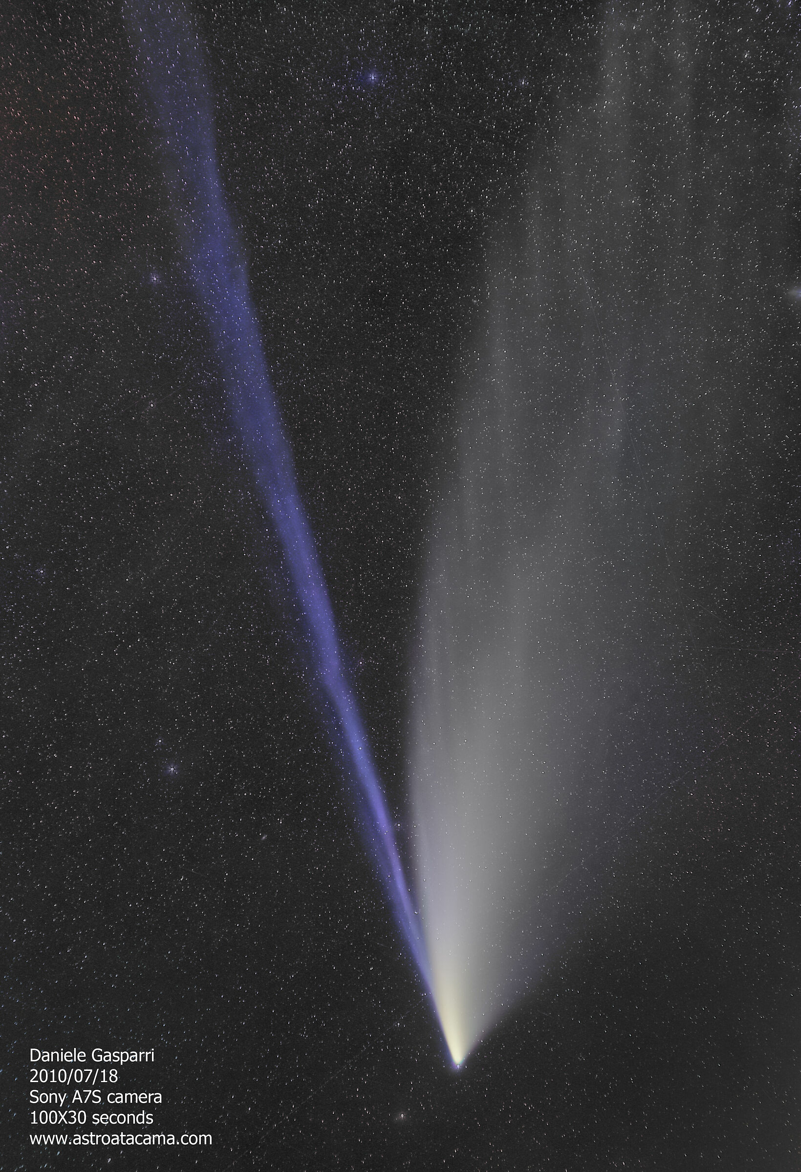 The huge tail of comet NEOWISE