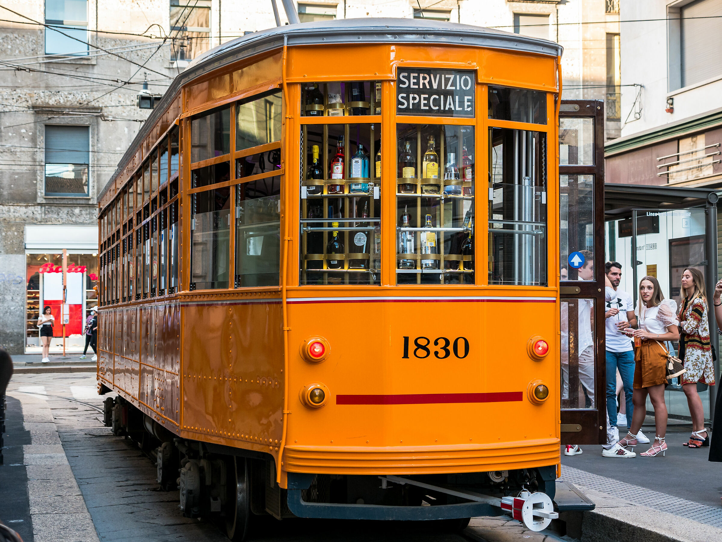 Special Service - Tram Bar - Milan