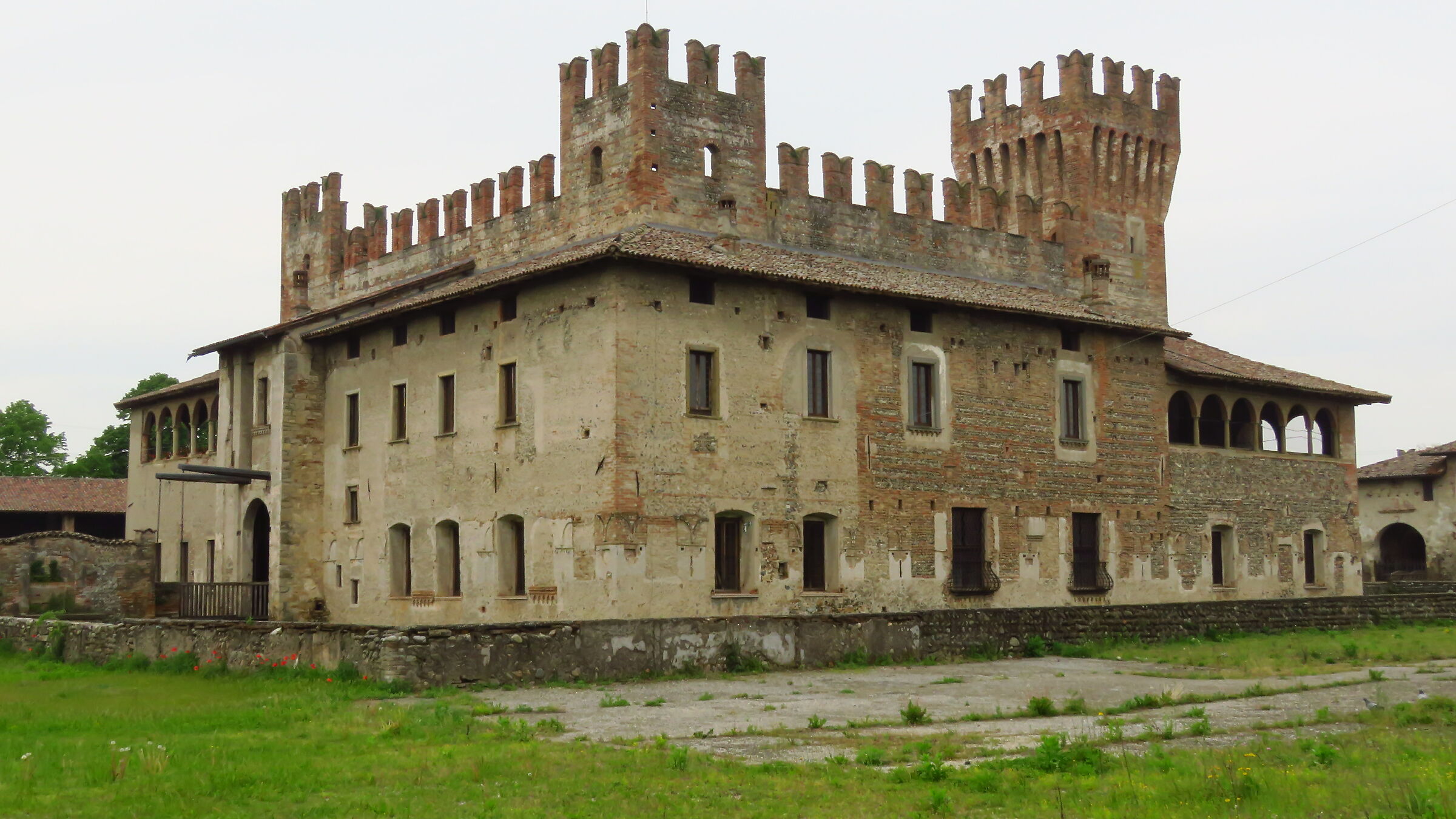 Castello di Malpaga