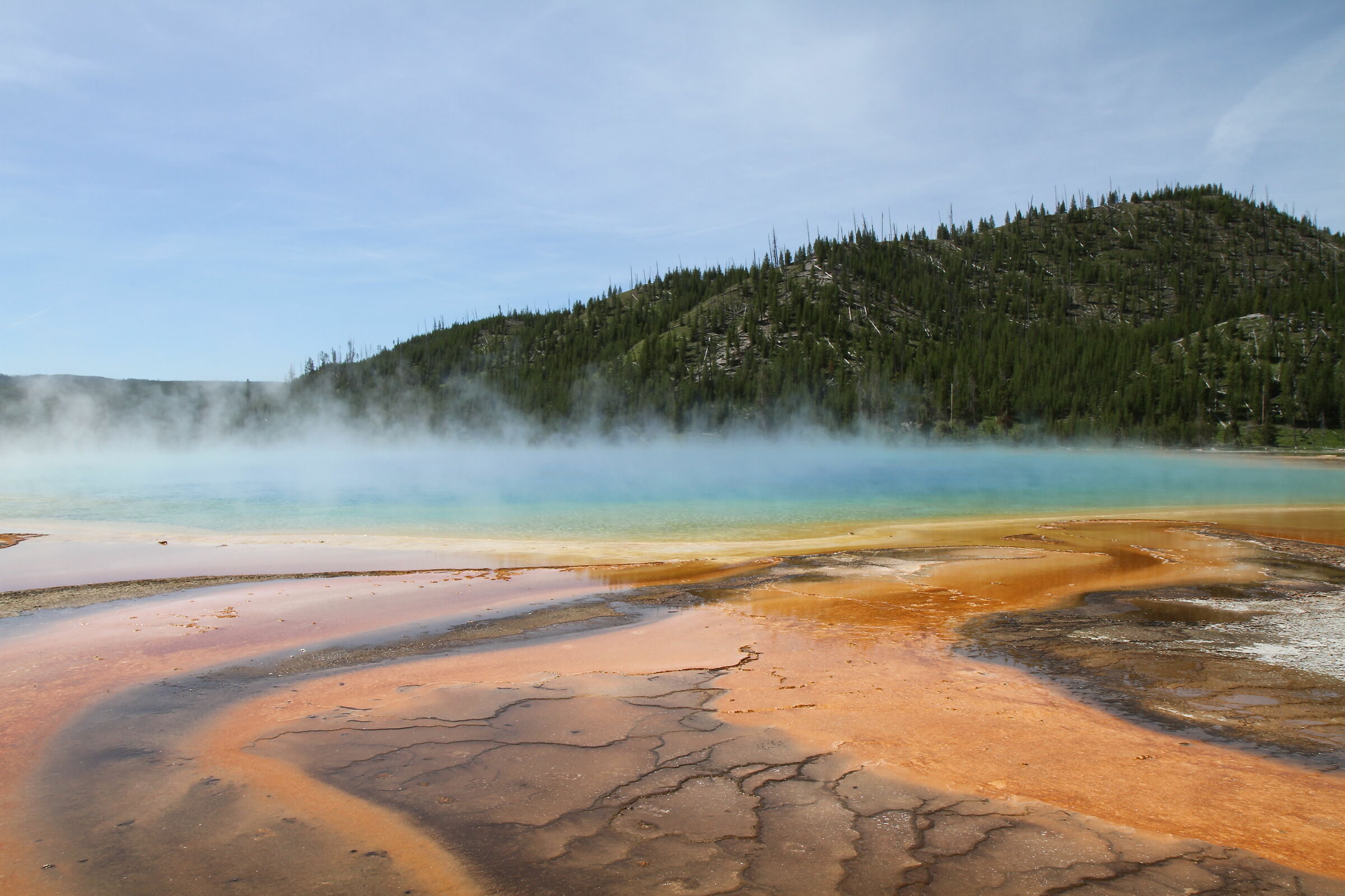 Yellowstone NP - Grand Prismatic Spring basin