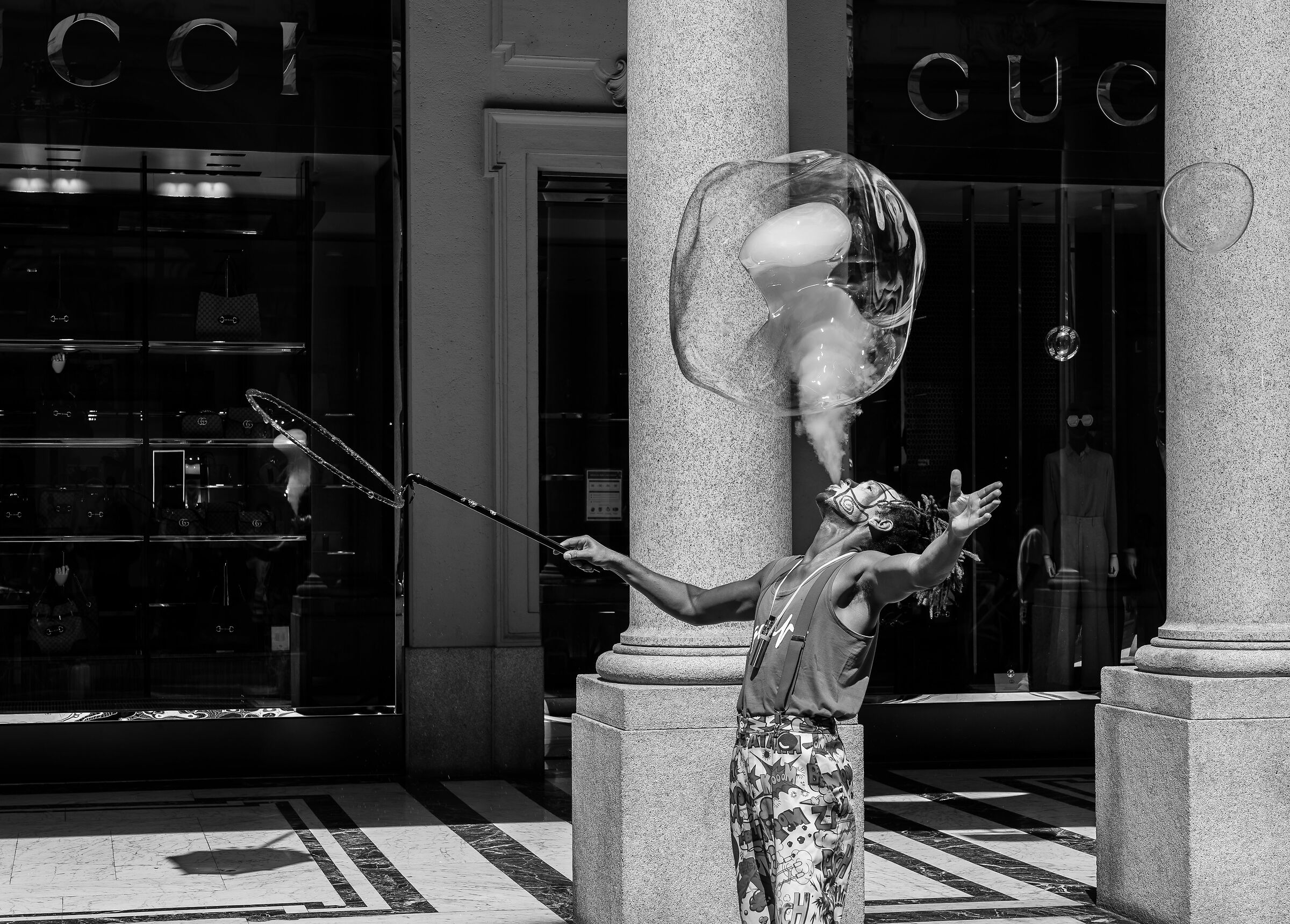 Et Voila..... bubble with internal flailing.