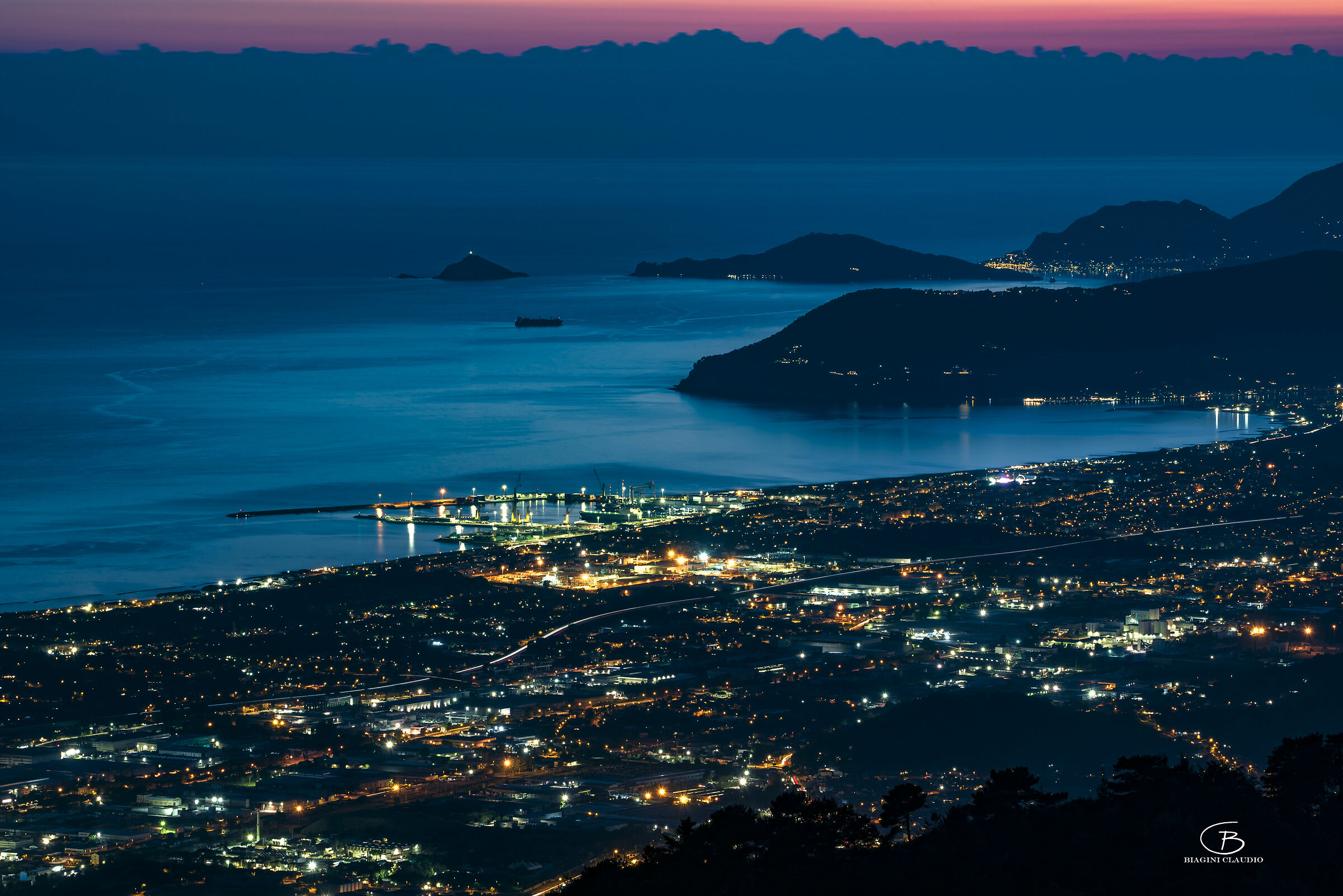 Panorama from Mount Carchio