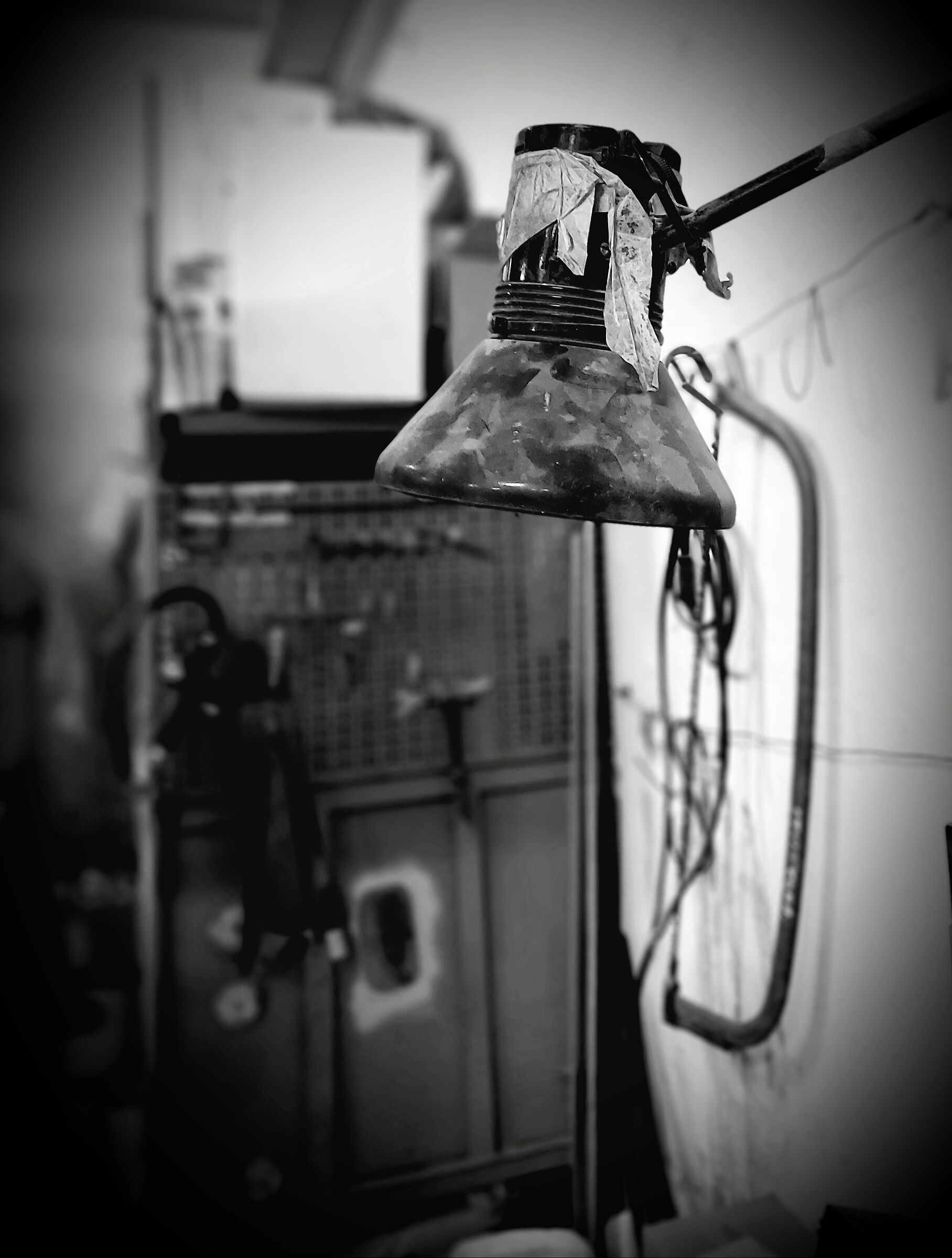 Work lamp.