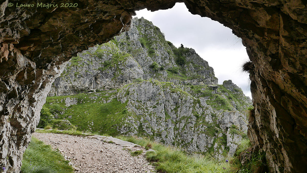 On the Path of the Meatte