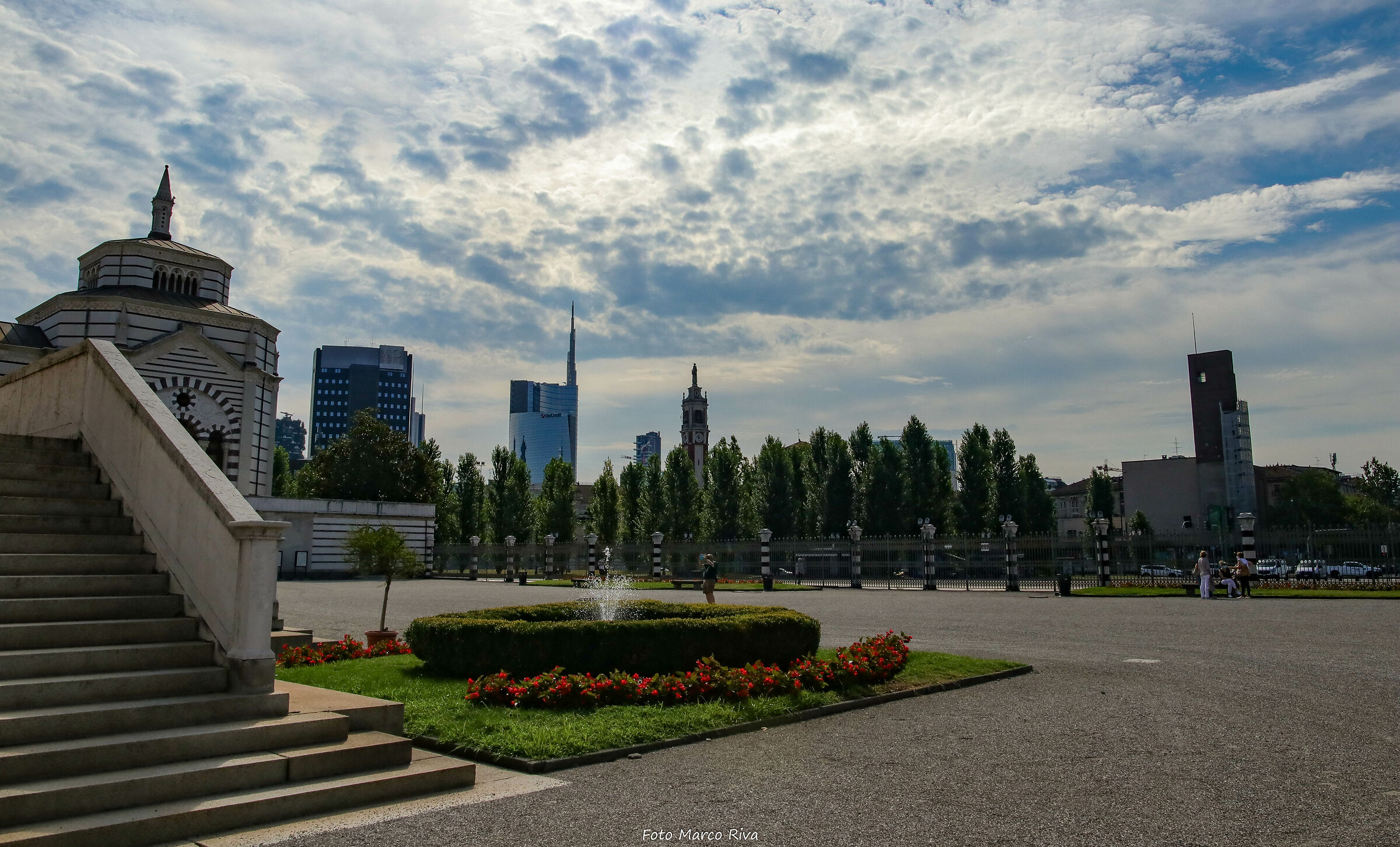 The sky above Milan from the Monumental