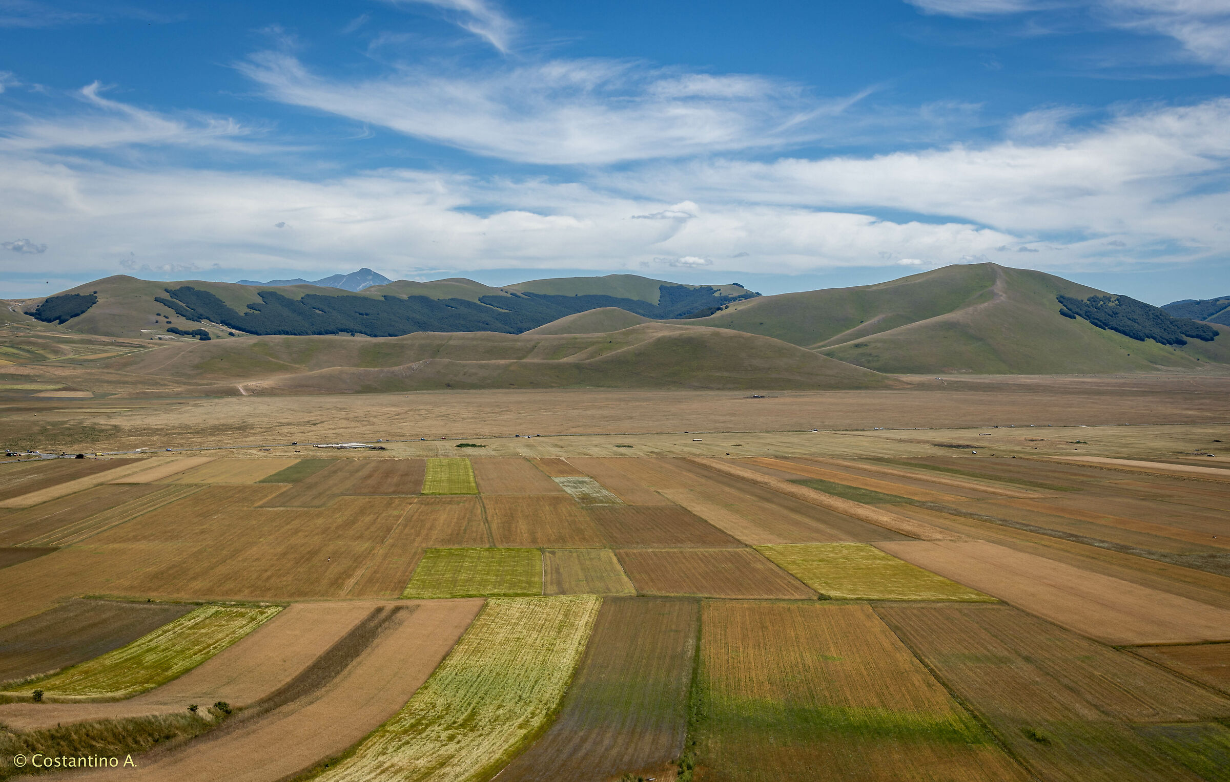 The (s) flowering of Castelluccio encore. know arrived late