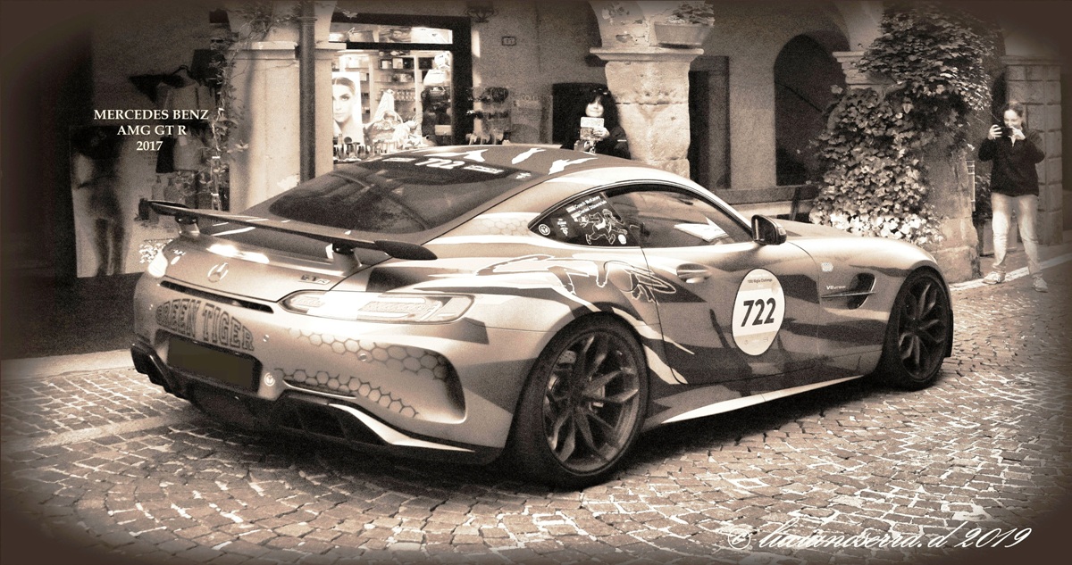 Mercedes Benz AMG GT R - 2017