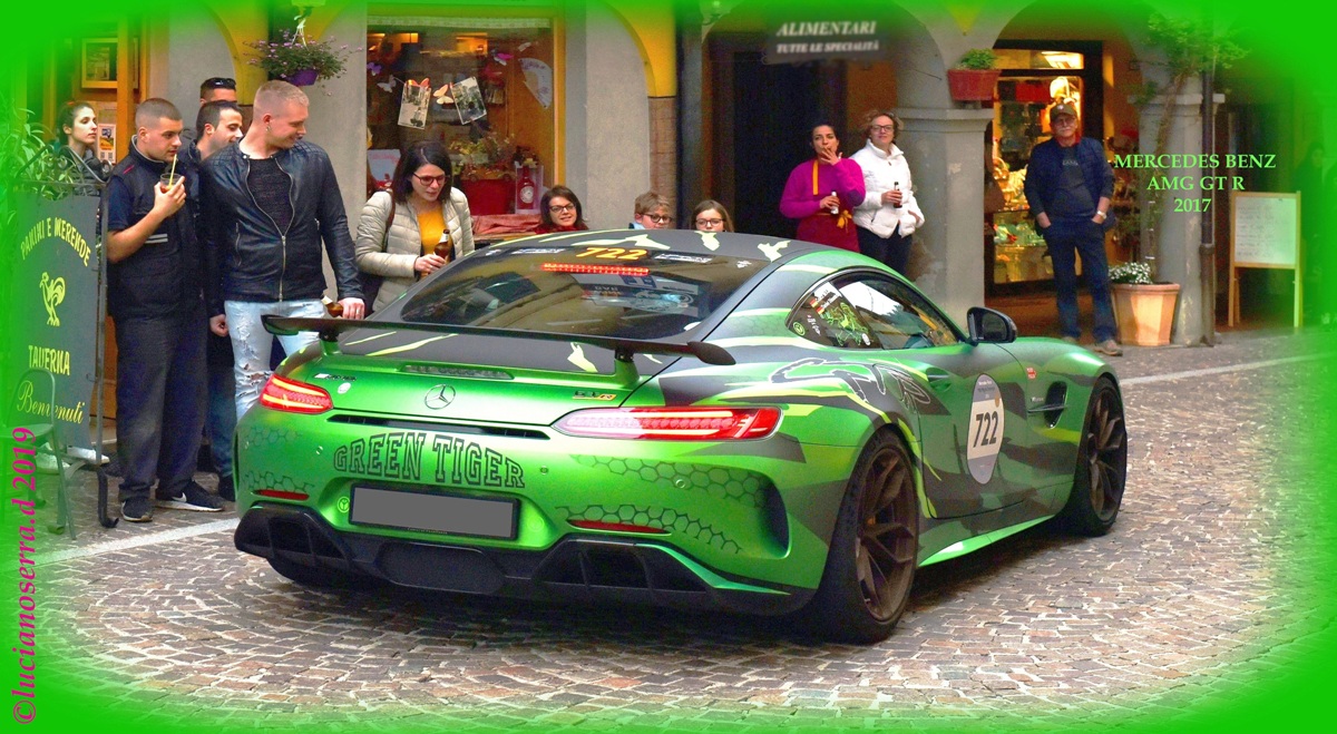 Mercedes Benz AMG GT R - 2017