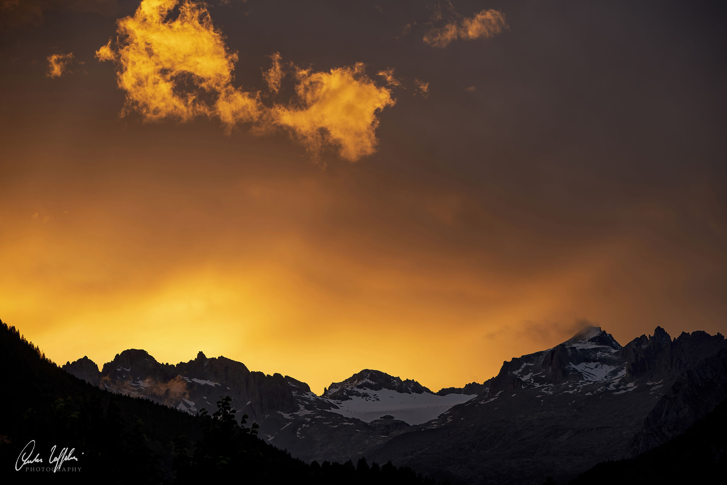 Sunset over Nardis Valley