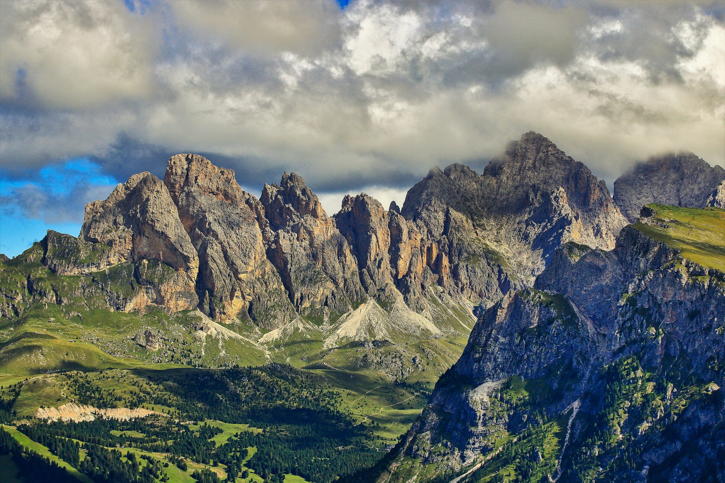 lights and shadows in val gardena