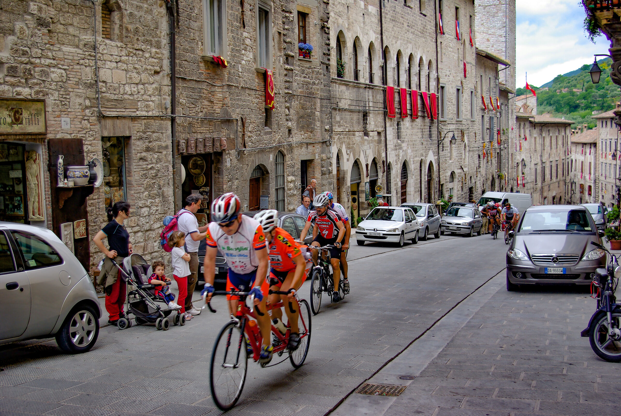 Tandem on the streets of Gubbio
