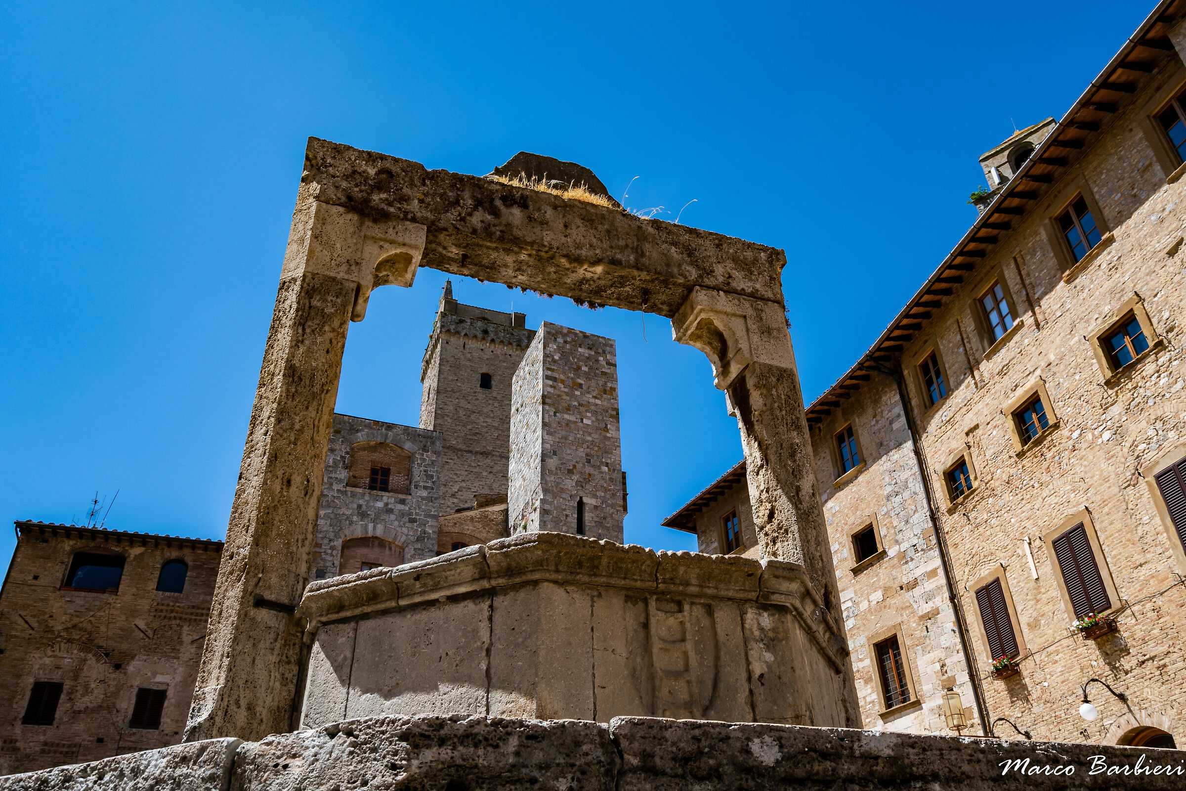 A glimpse of San Gimignano