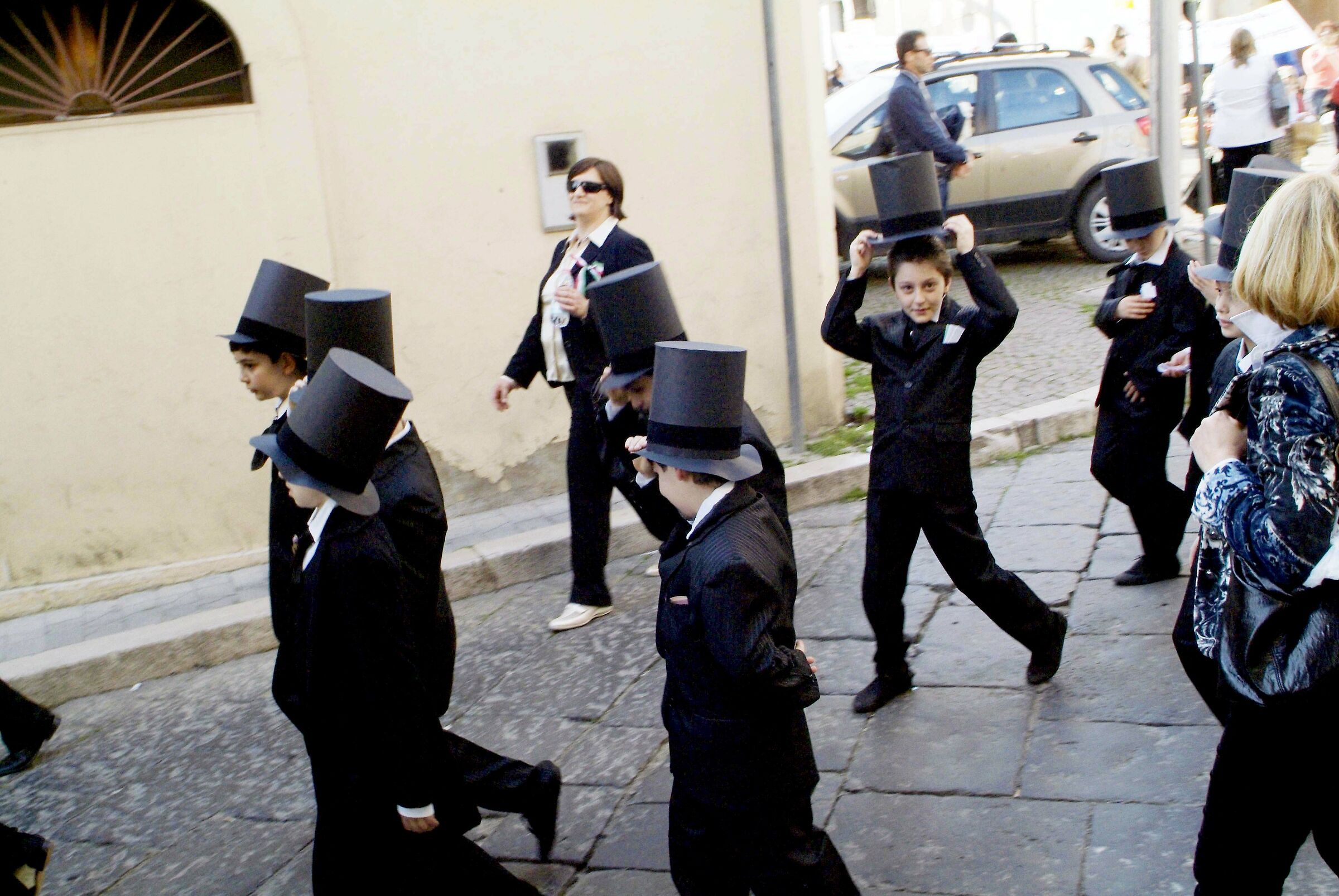 2011 too many cylinder hats