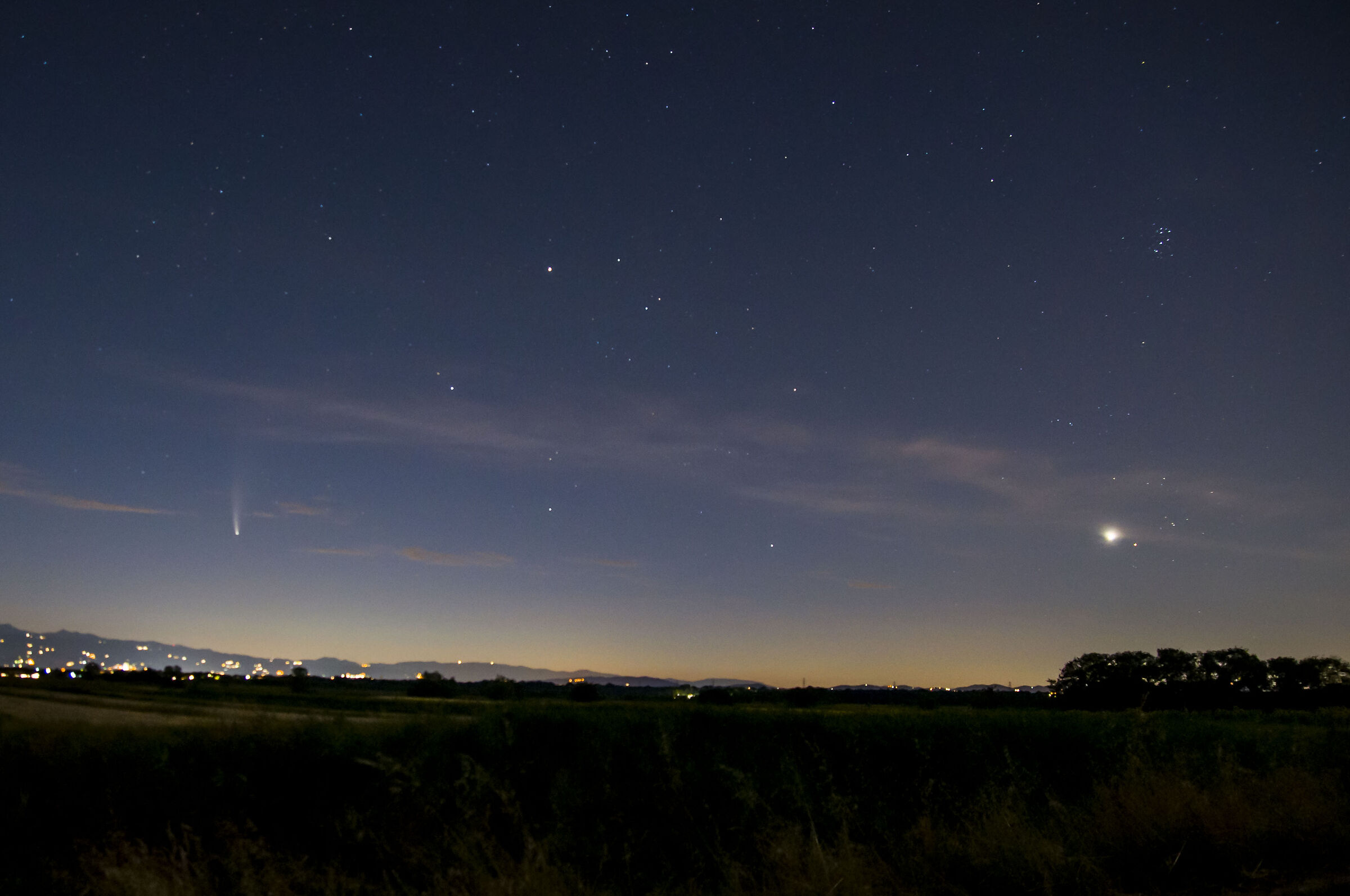 Neowise, the Pleiades and Venus
