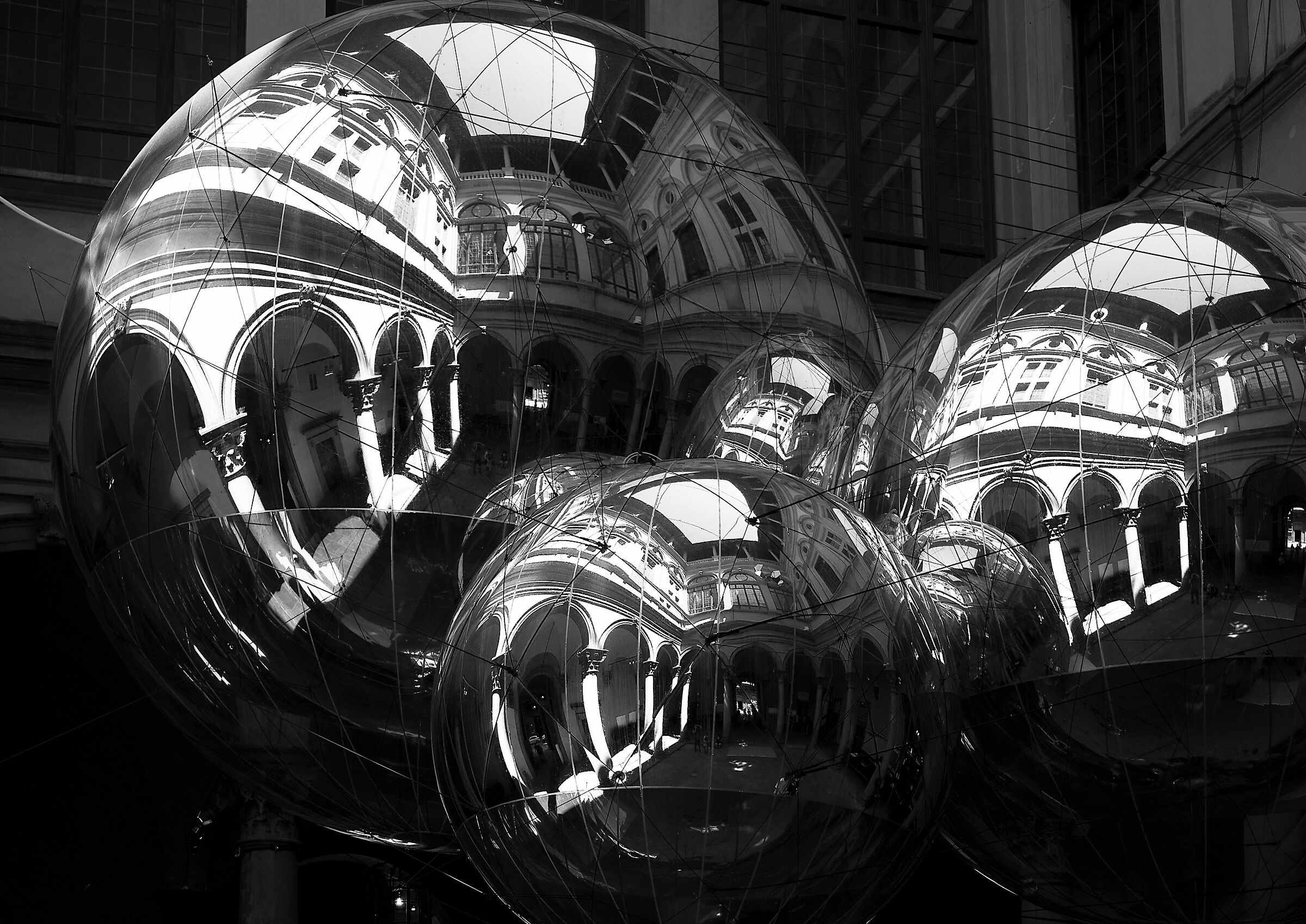 Tomàs Saraceno guest at Palazzo Strozzi