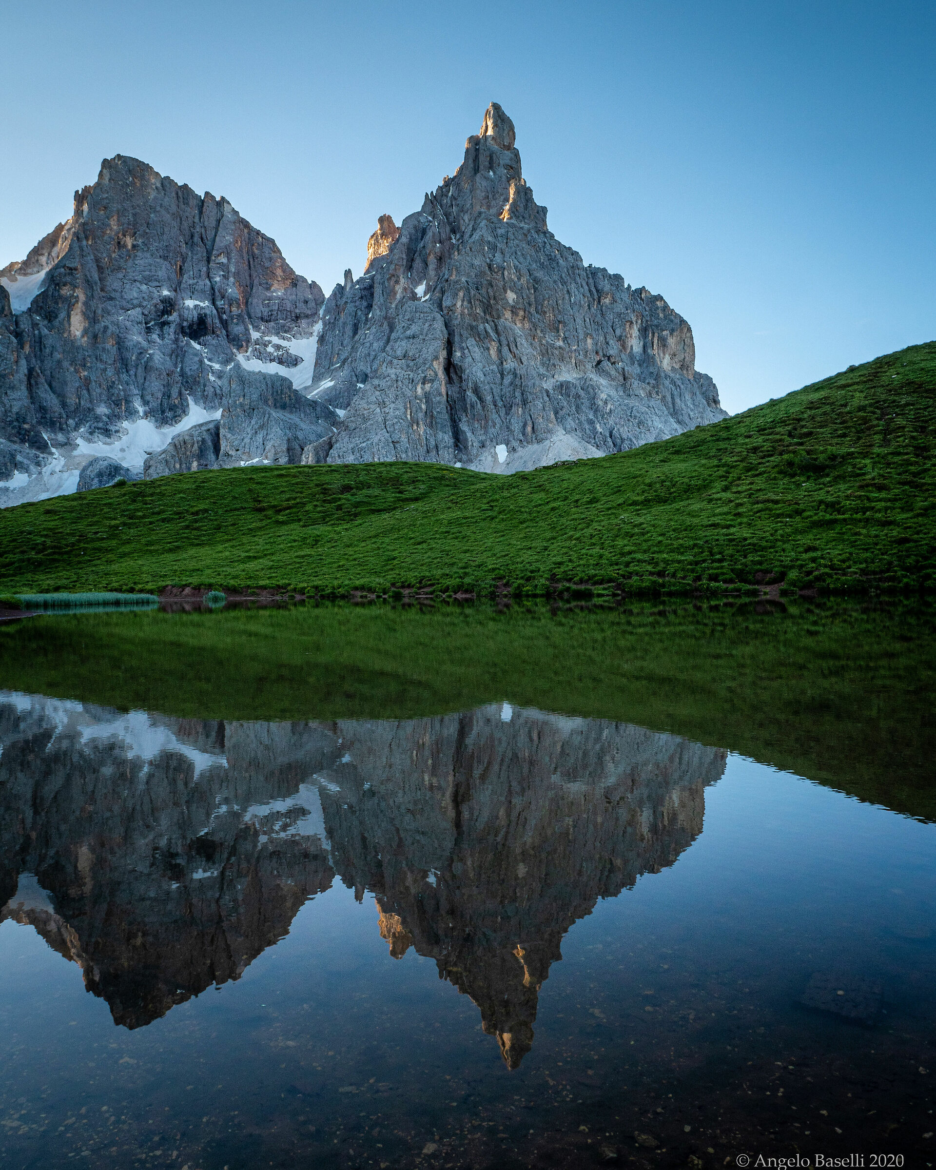 Cimon della Pala e Vezzana di primo mattino