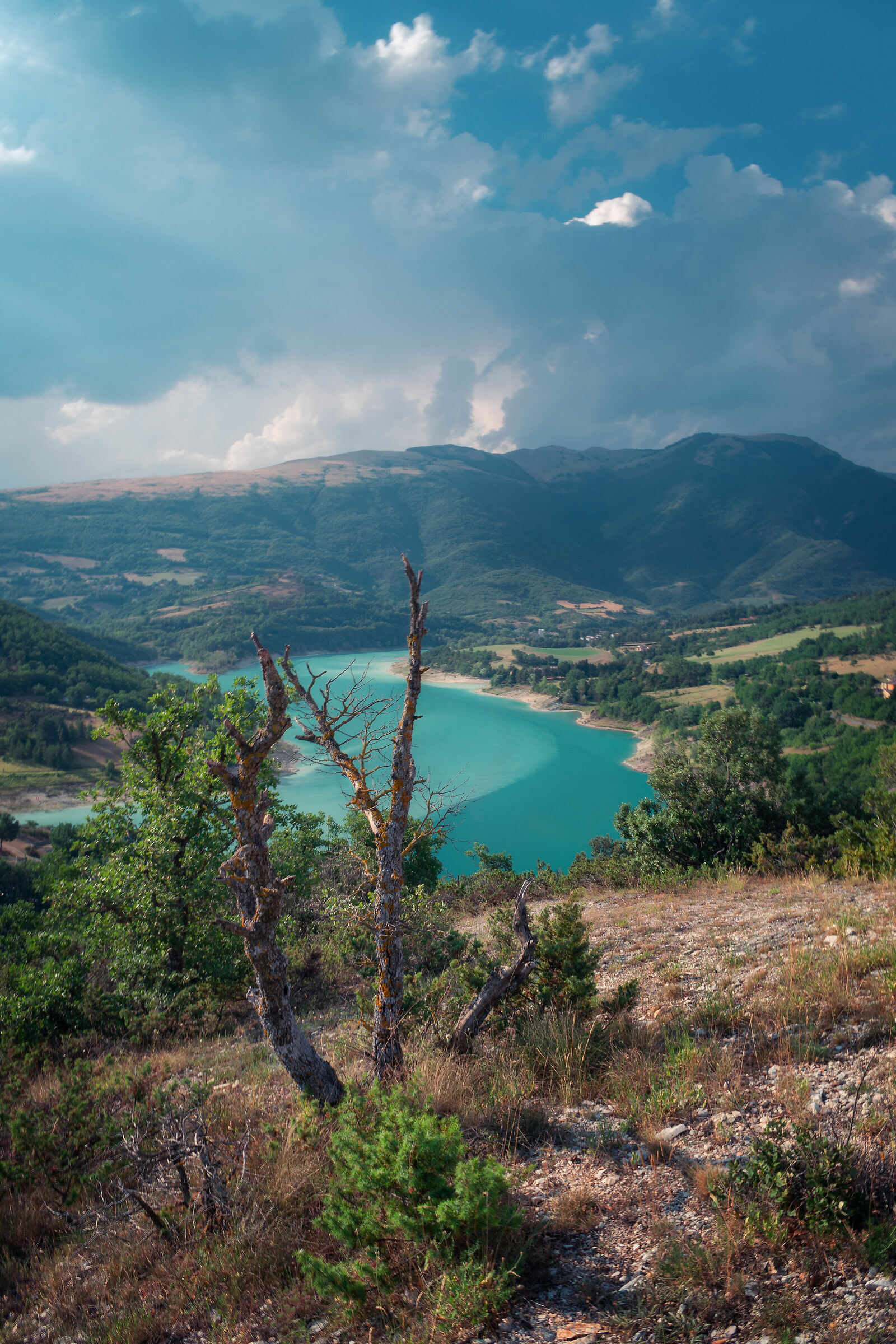 Panoramic terrace on Lake Fiastra