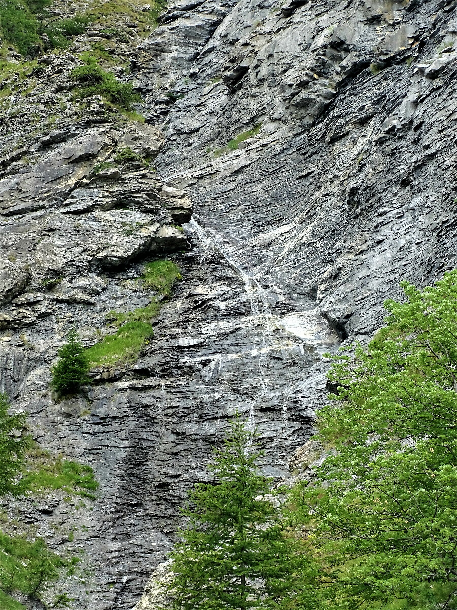ruscello di montagna..