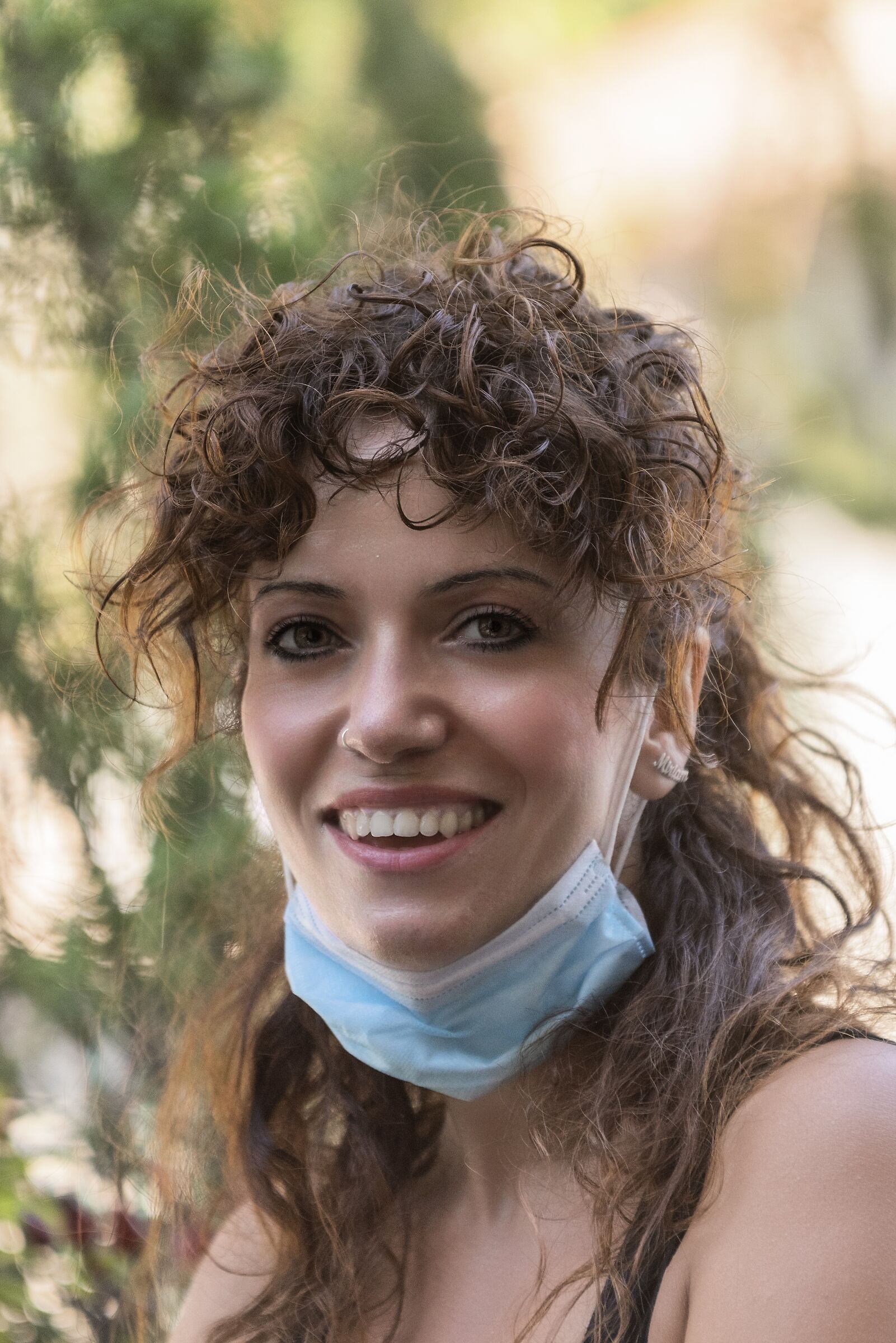 Un bel sorriso e via la mascherina