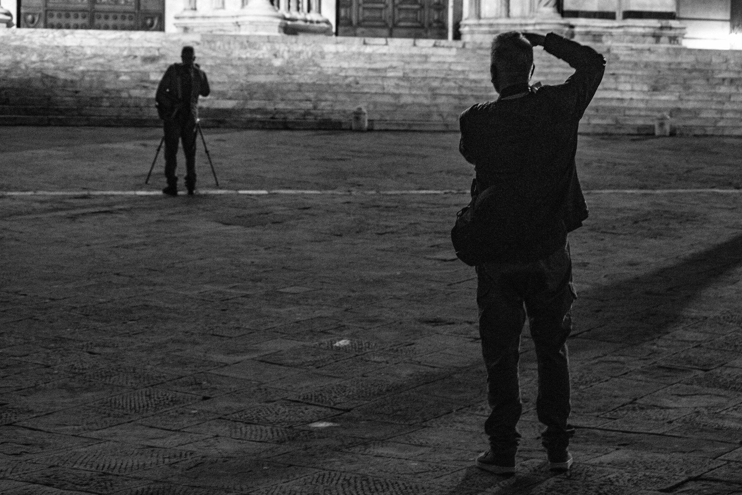 the photographer who photographs the photographer who photog...