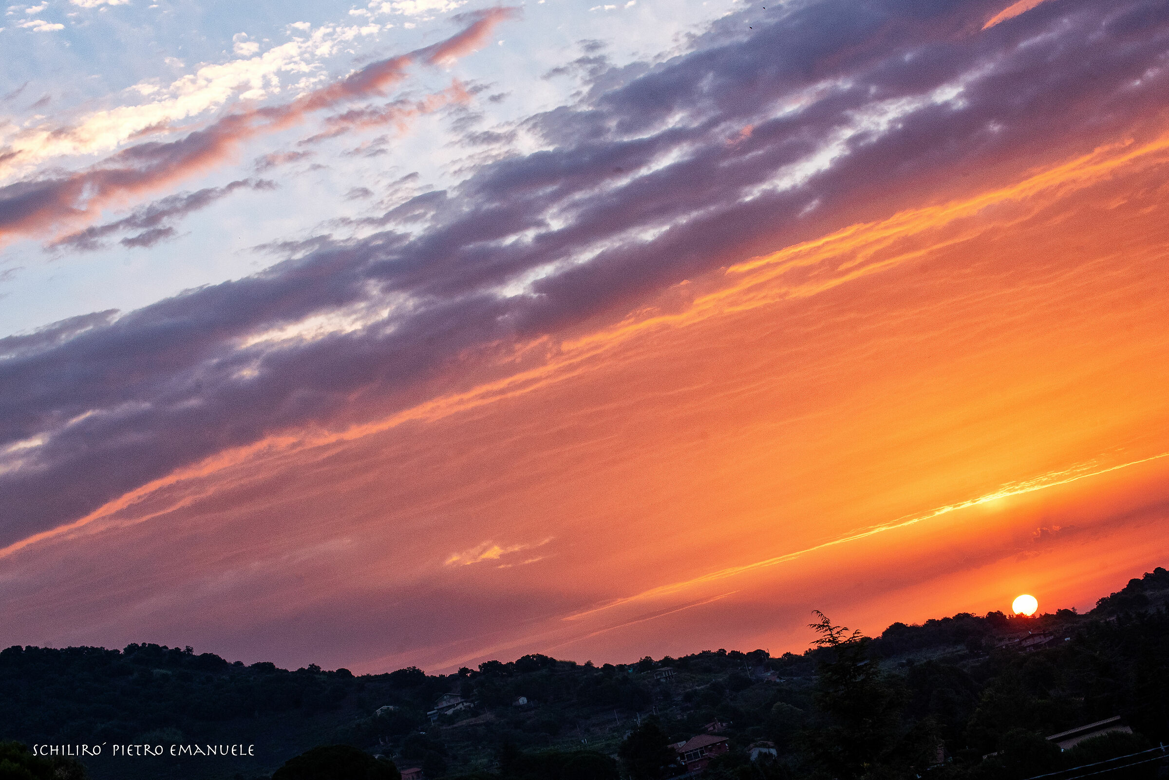 La nascita del sole, come un caloroso abbraccio...