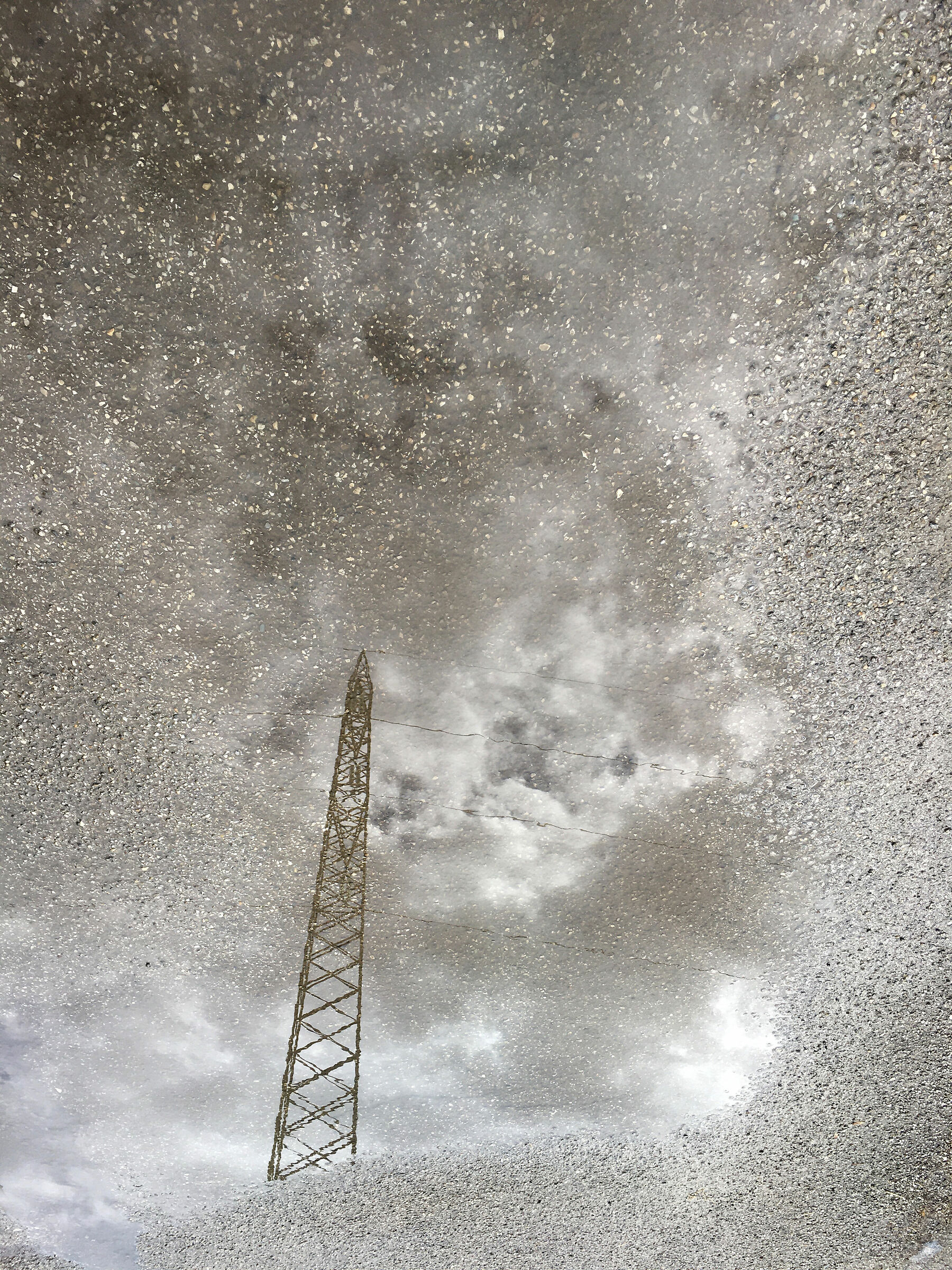 Cielo giù, nella pozzanghera