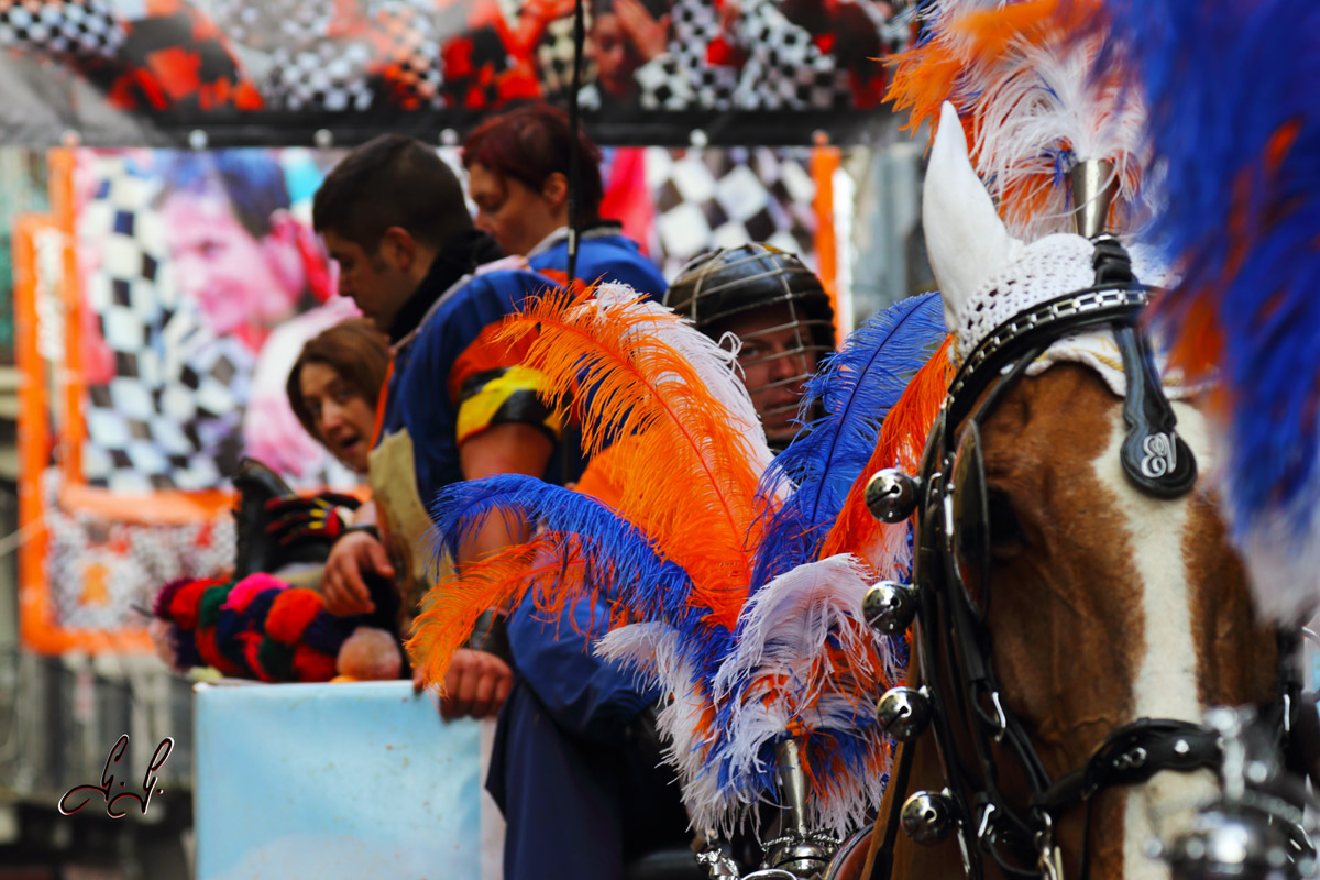 Pausa nel carnevale d'Ivrea.