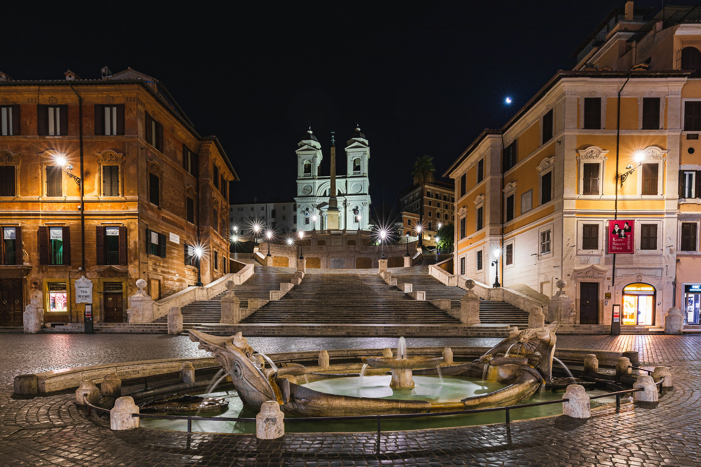 Piazza di Spagna quando tutti dormono