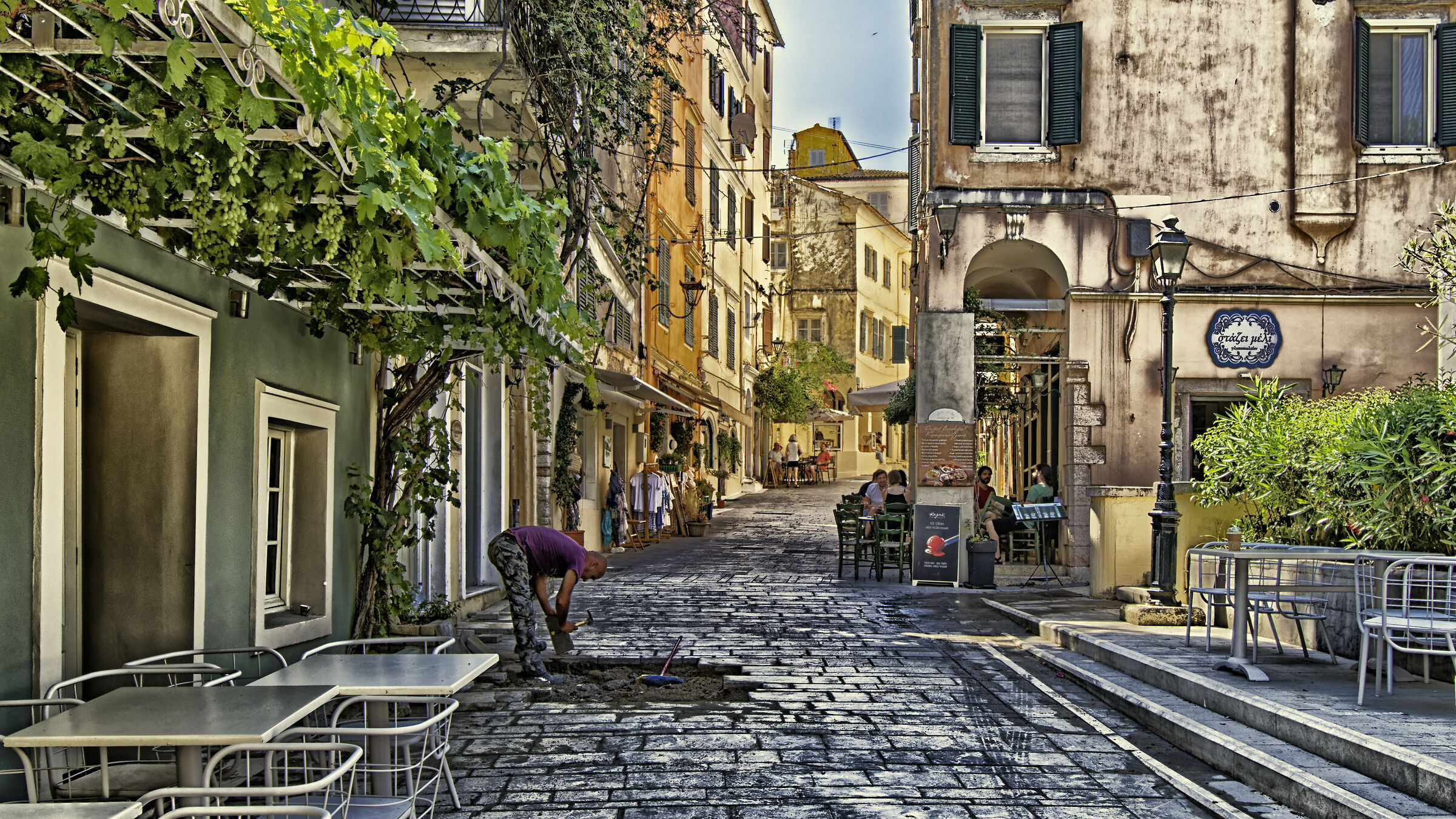 La città al mattino (Corfù)