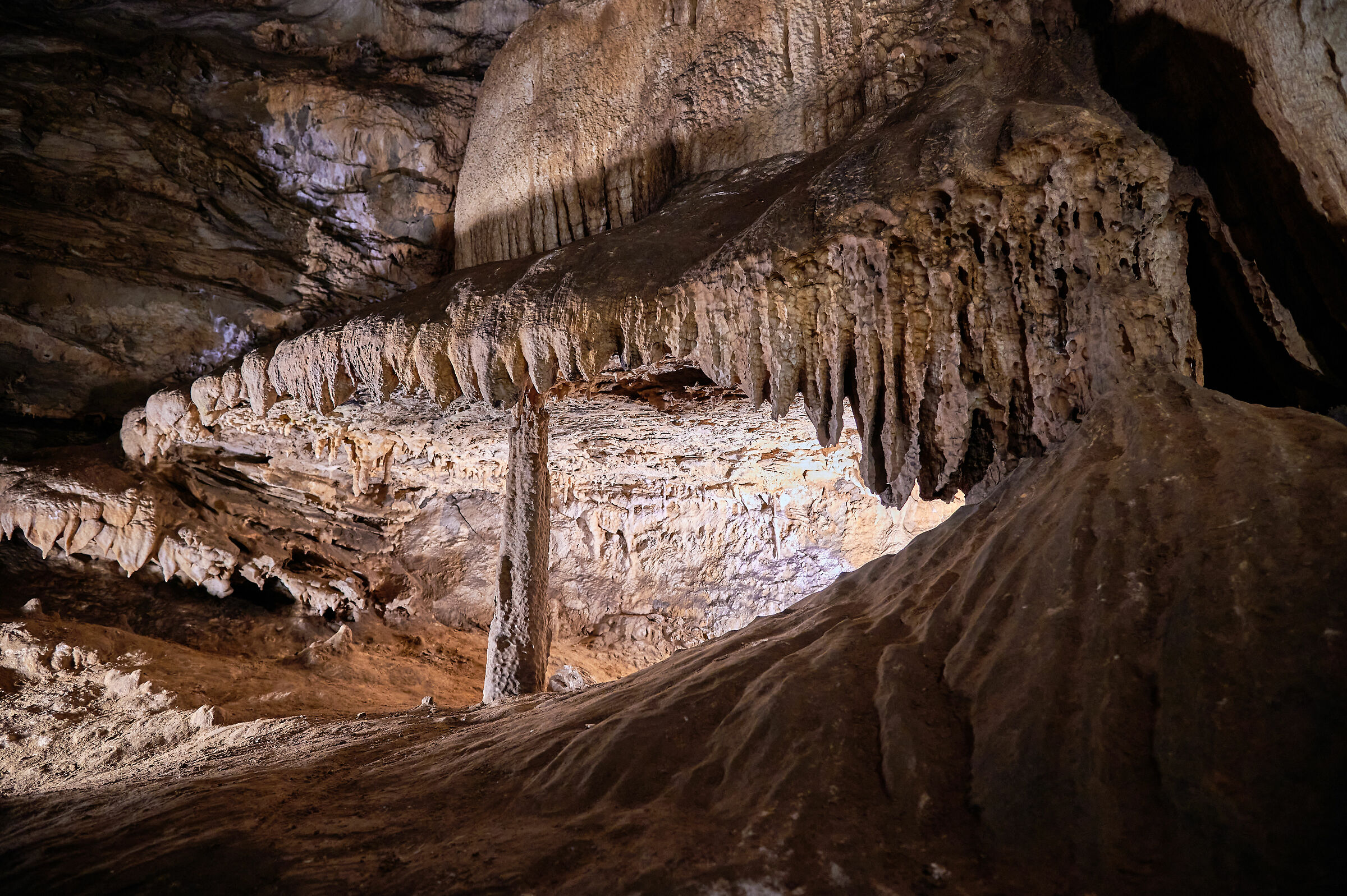 Nell'Antro del Corchia -3-