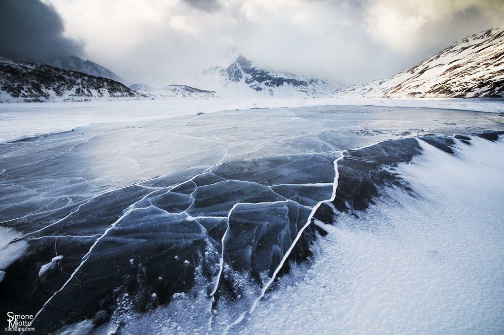 Frozen Land - Moncenisio