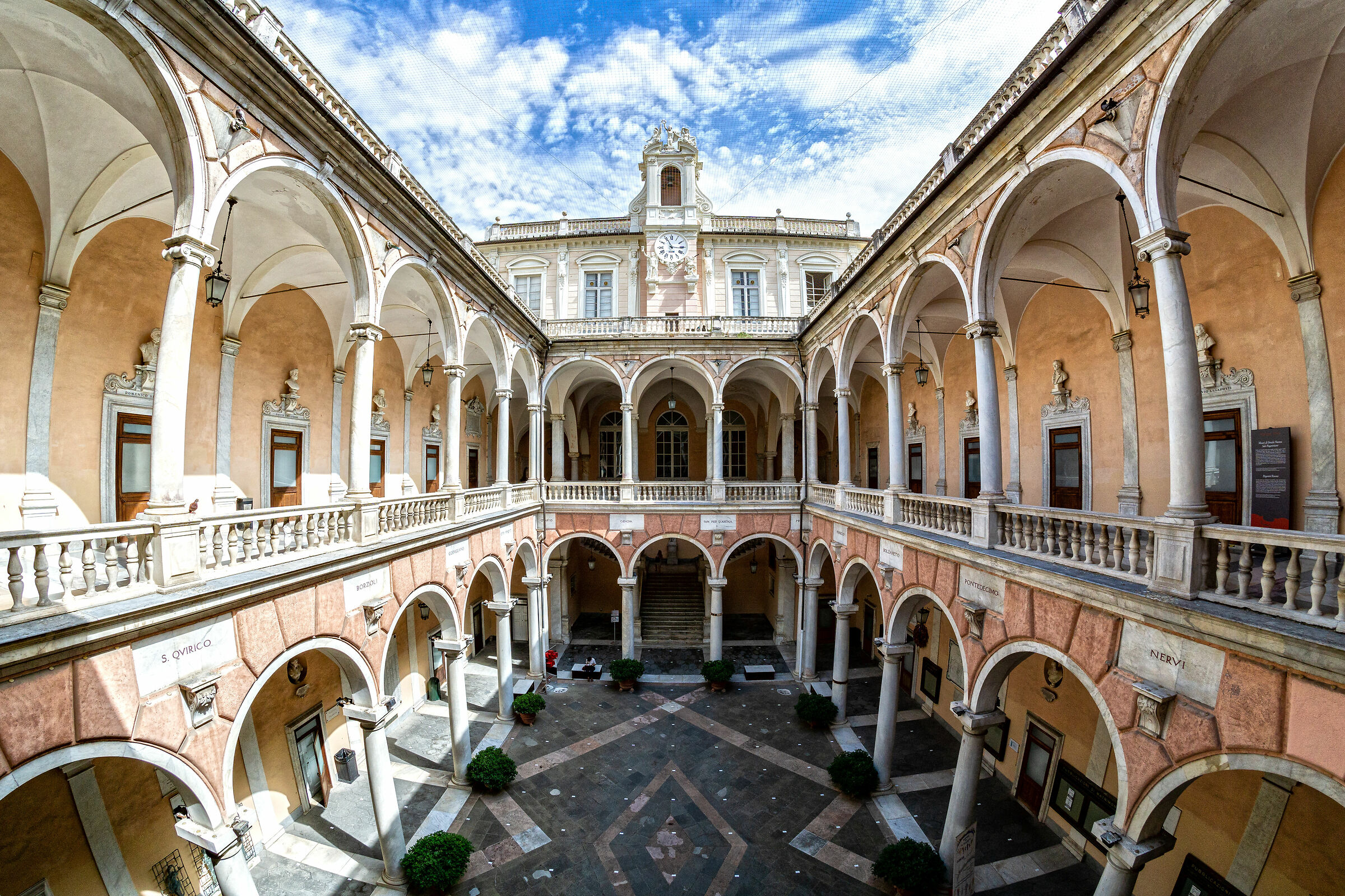 Simmetrie all'italiana