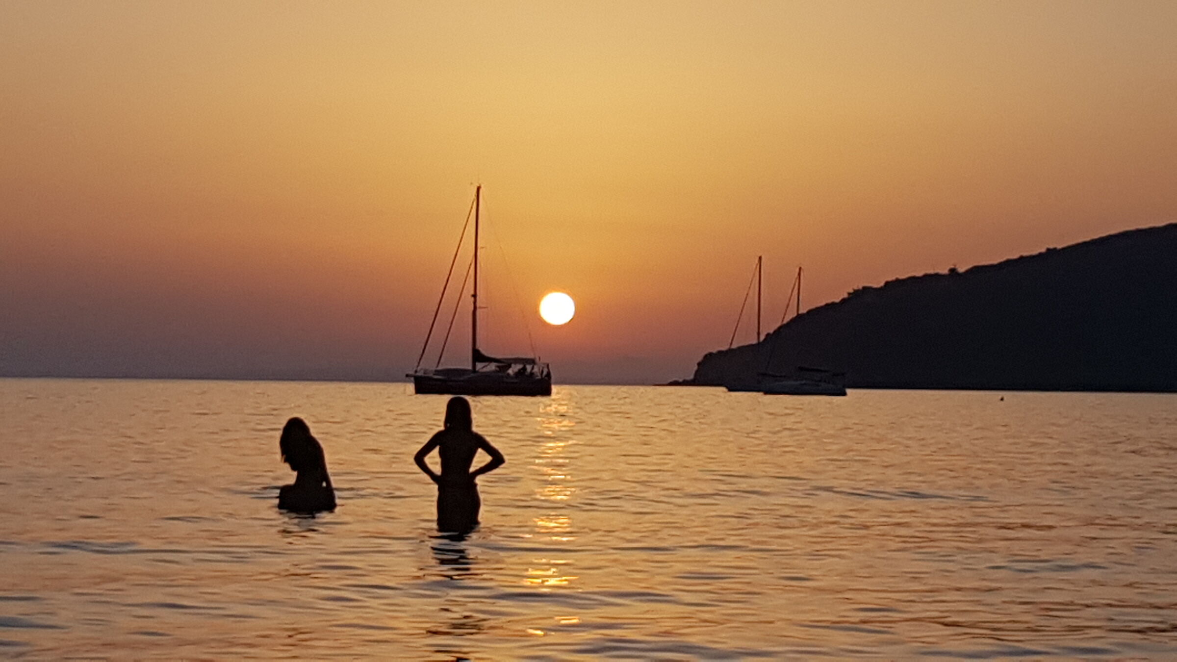 Mari Pintau at sunset